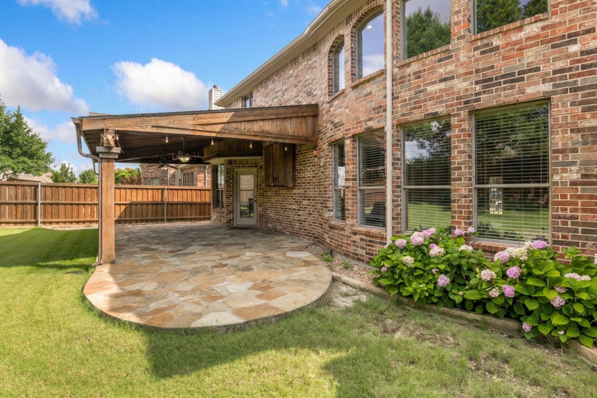 601 Livingston Drive