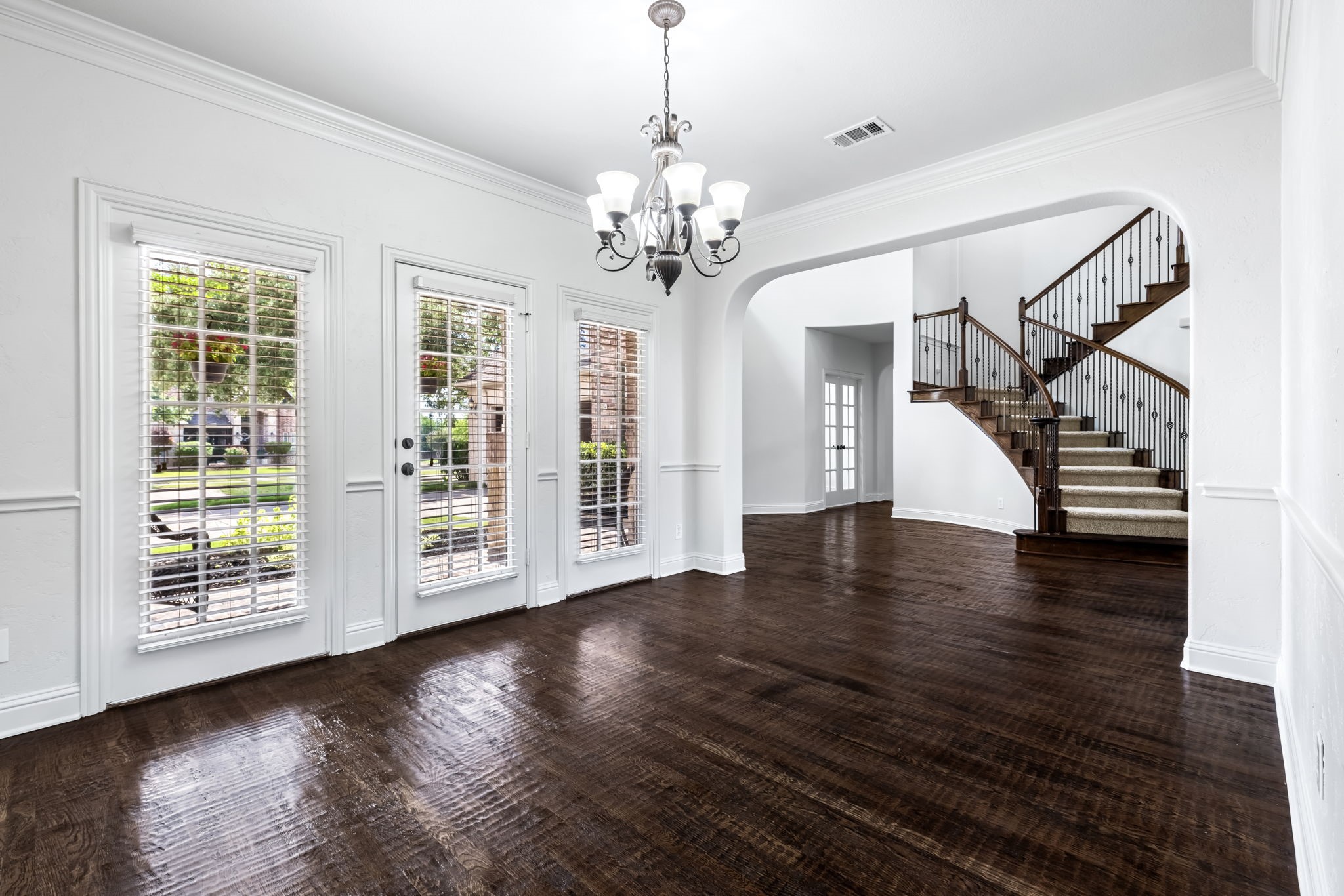 601 Livingston Drive