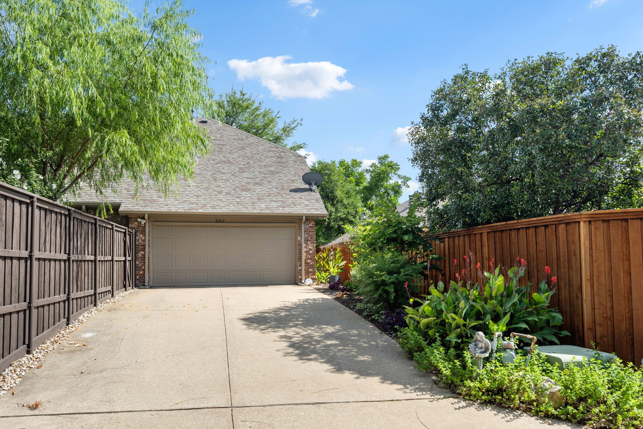 8302 Tanglerose Drive