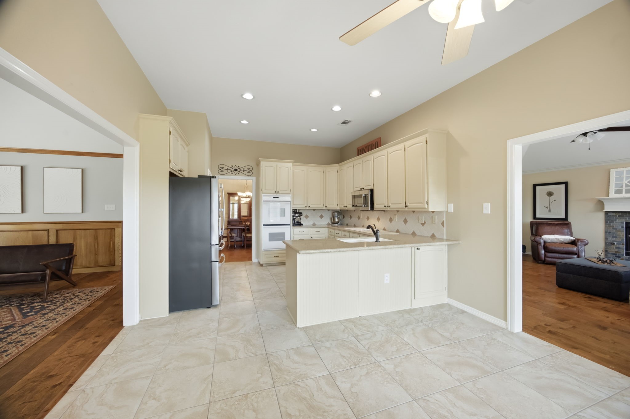 2741 Fox Glenn Court