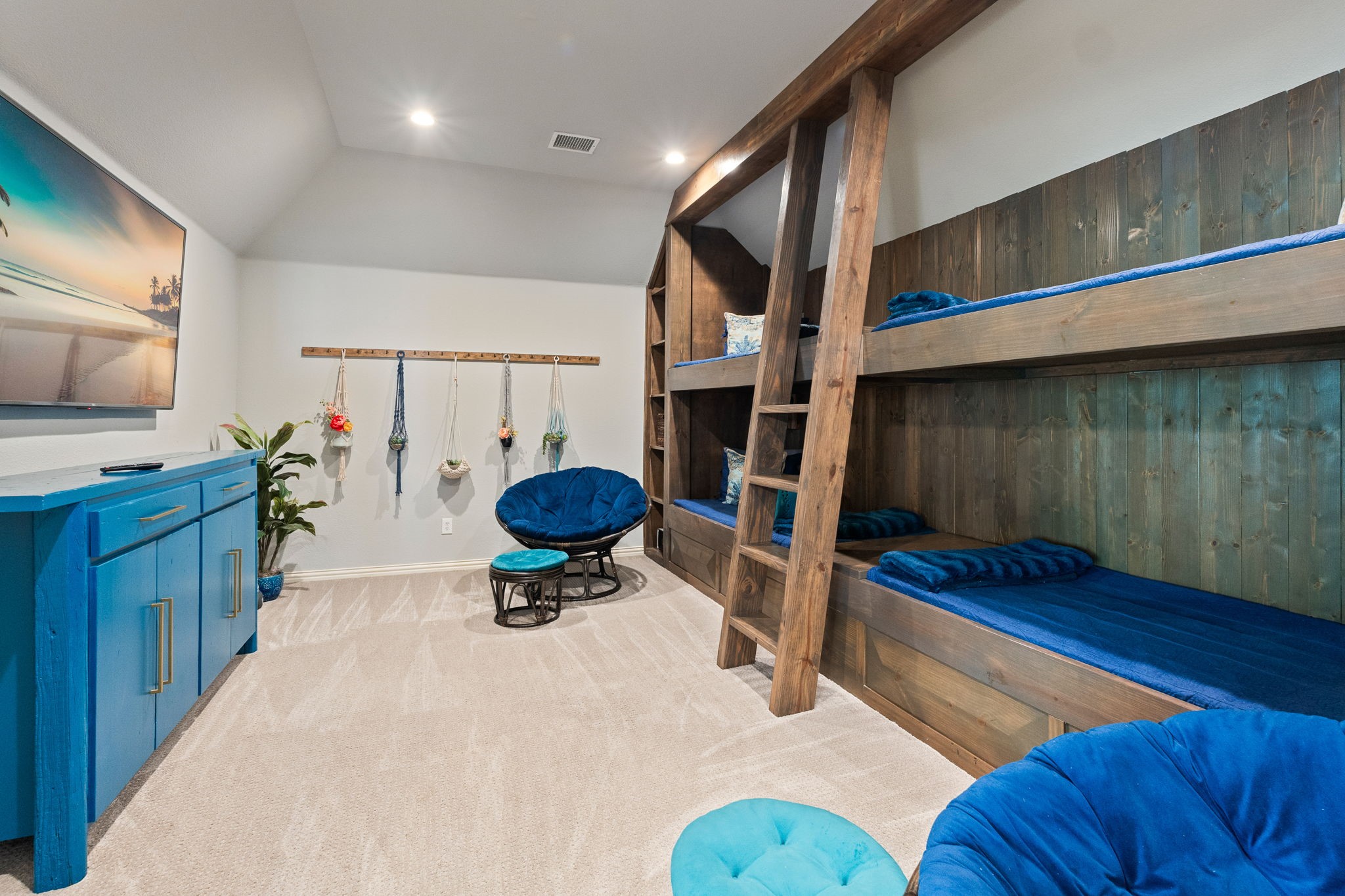 8016 Blue Hole Court