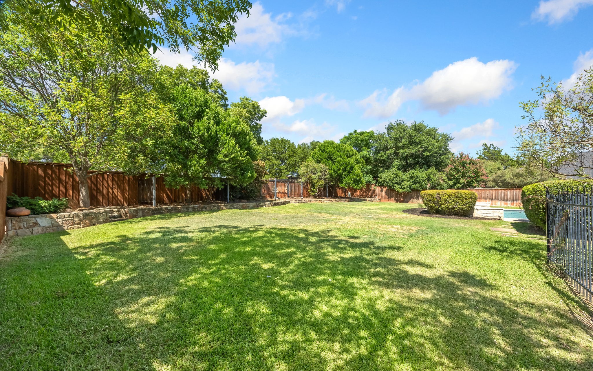 906 Hardage Lane