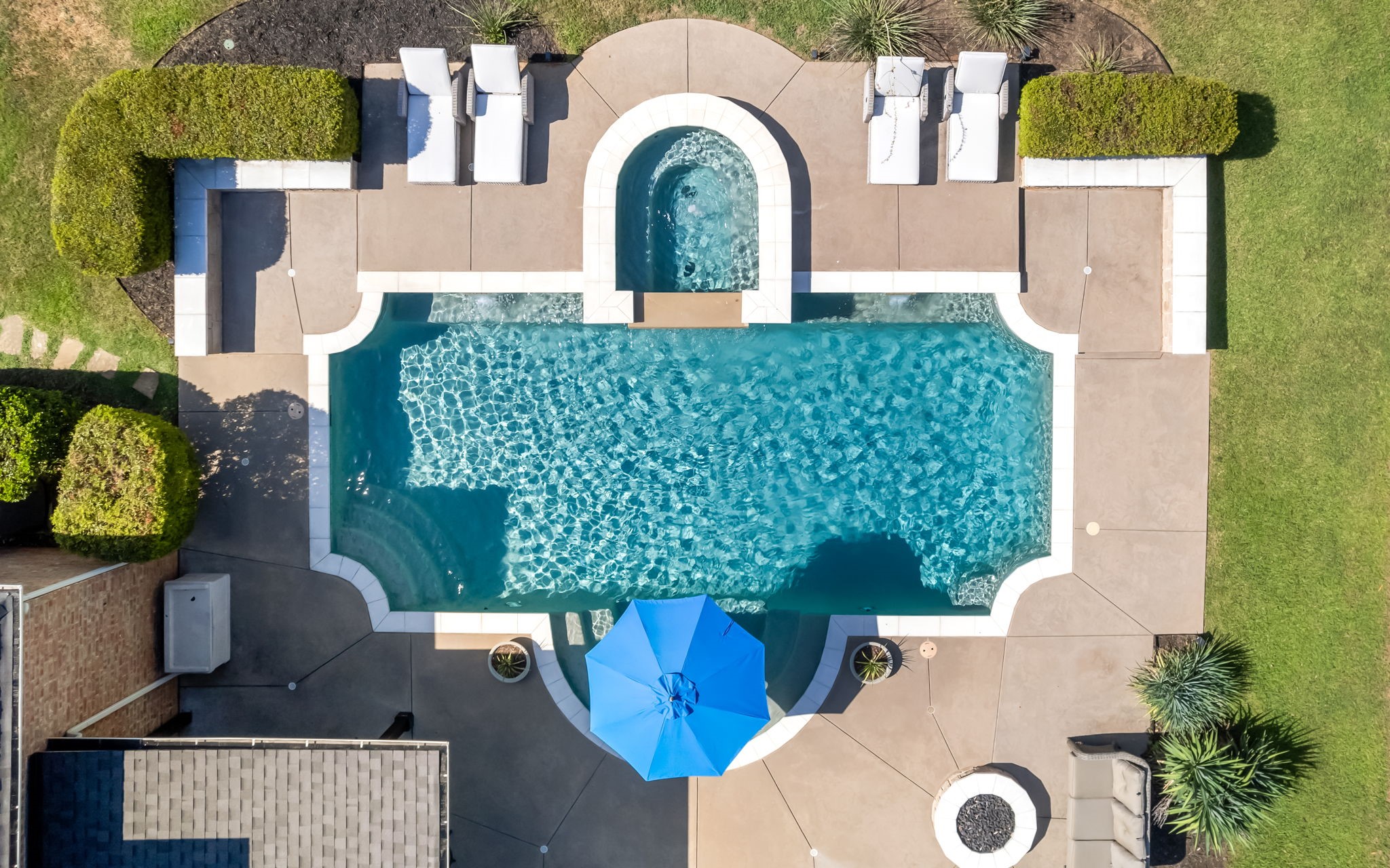 906 Hardage Lane