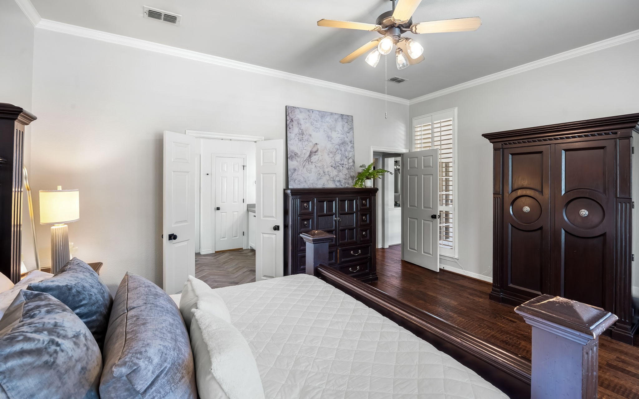 906 Hardage Lane