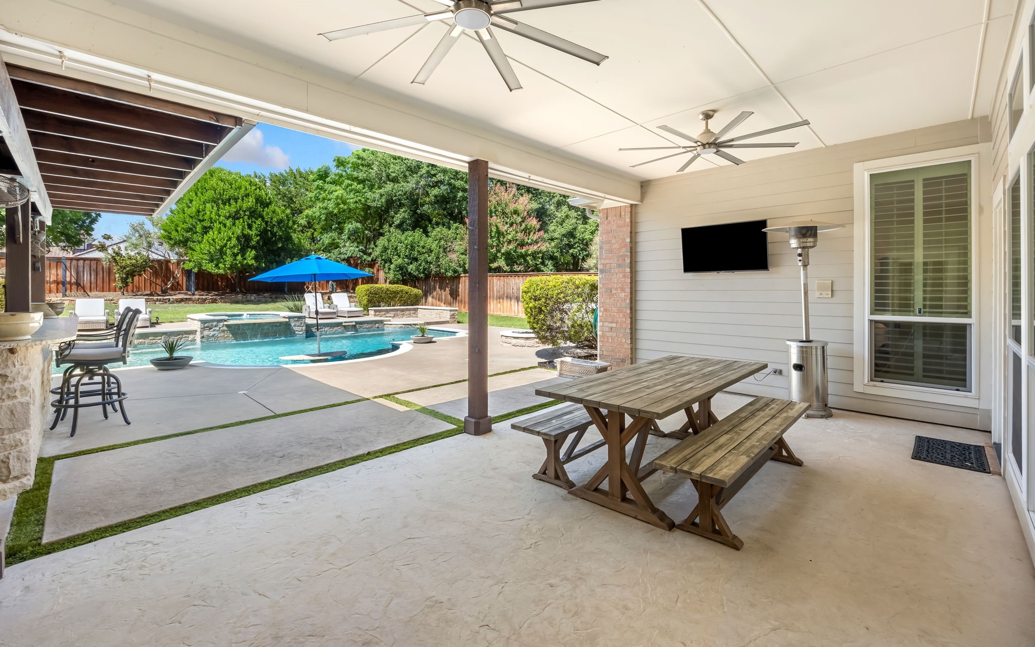 906 Hardage Lane
