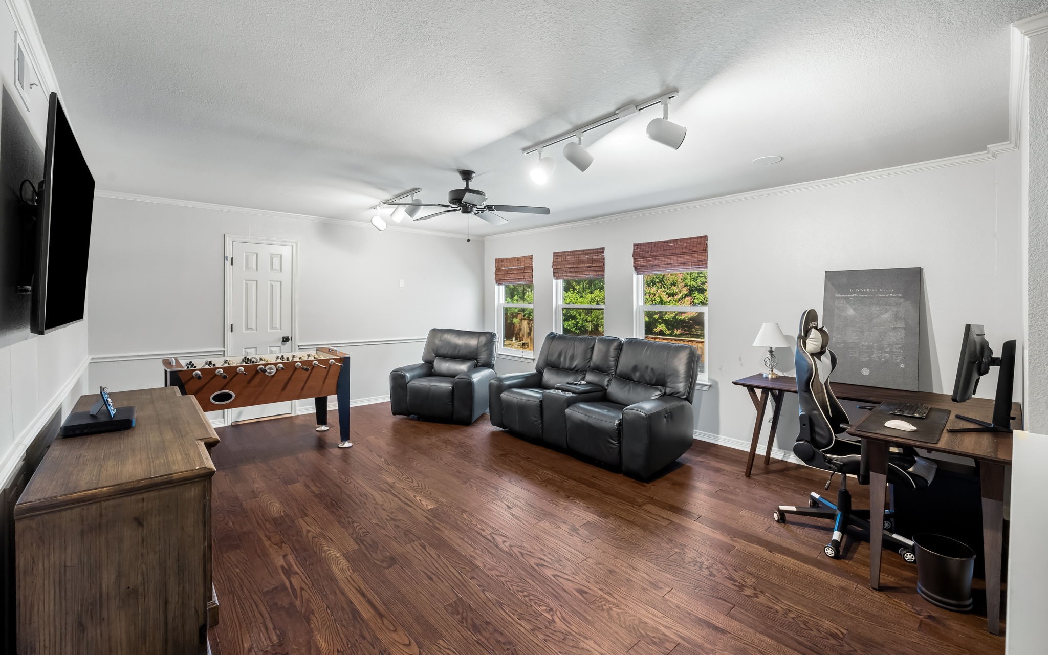 906 Hardage Lane