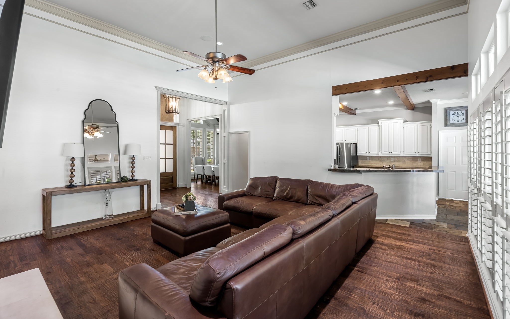 906 Hardage Lane