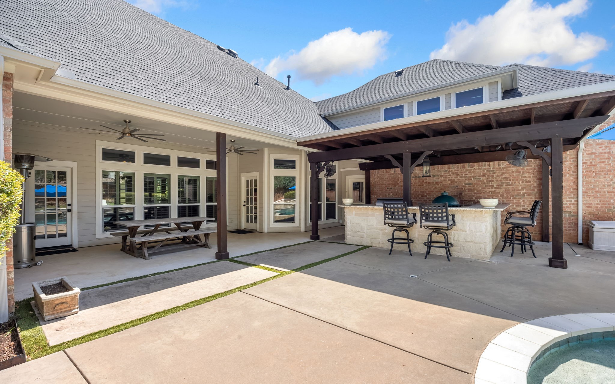 906 Hardage Lane