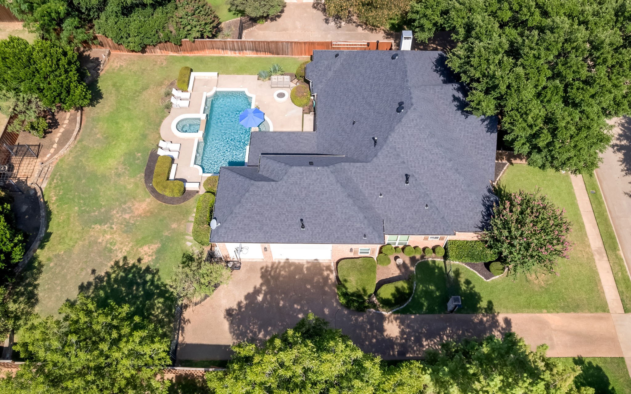 906 Hardage Lane