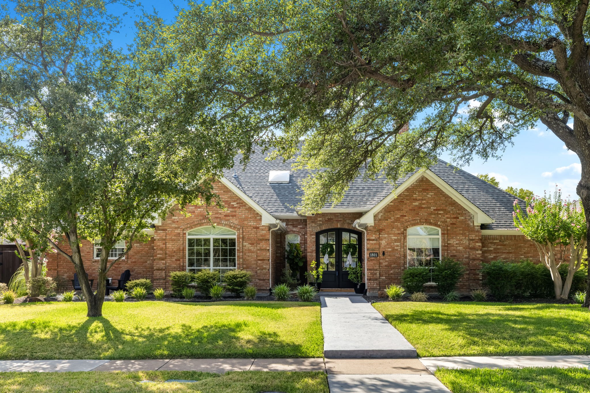 1801 Triple Crown Lane