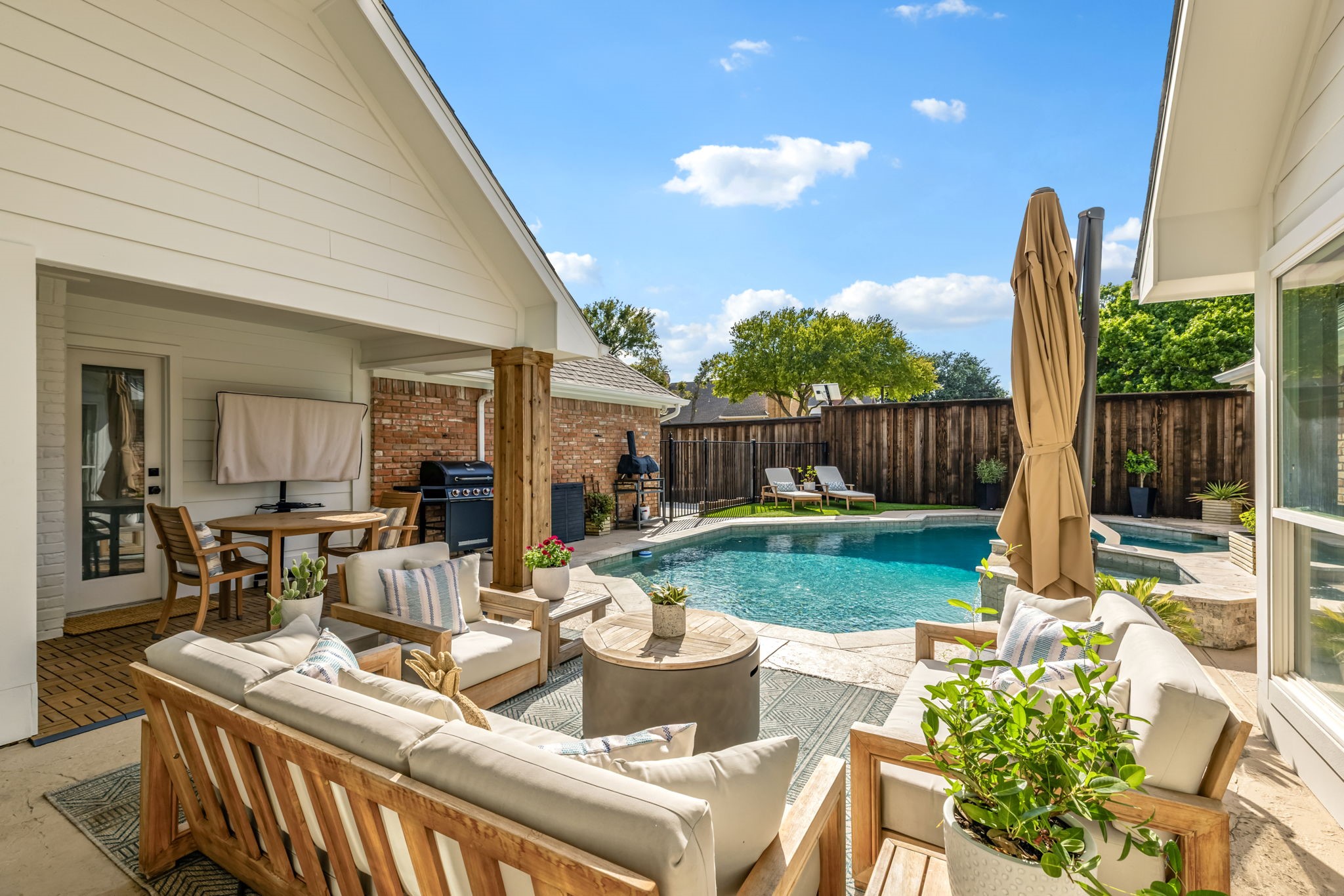 1801 Triple Crown Lane