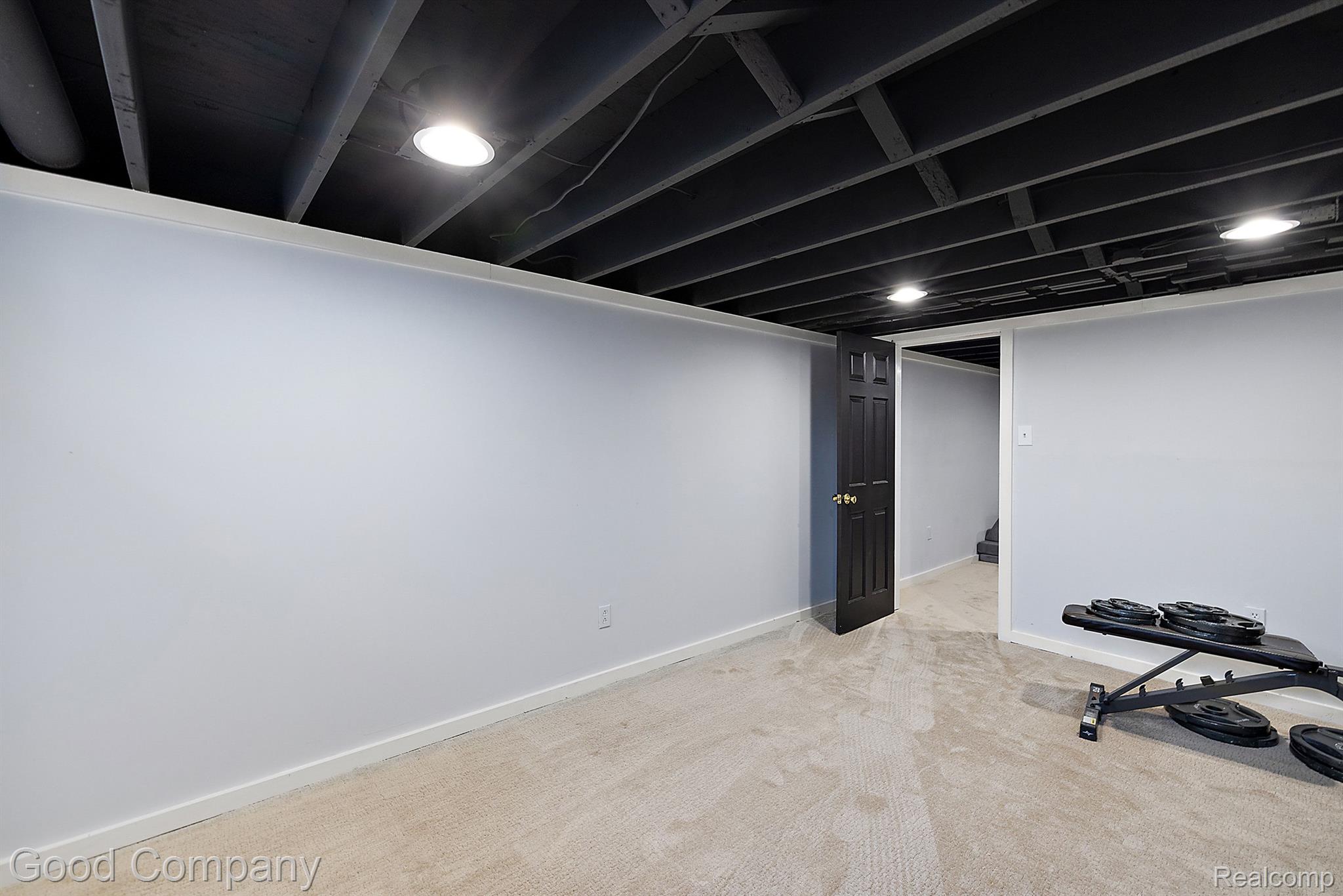 807 Sunnybeach Boulevard