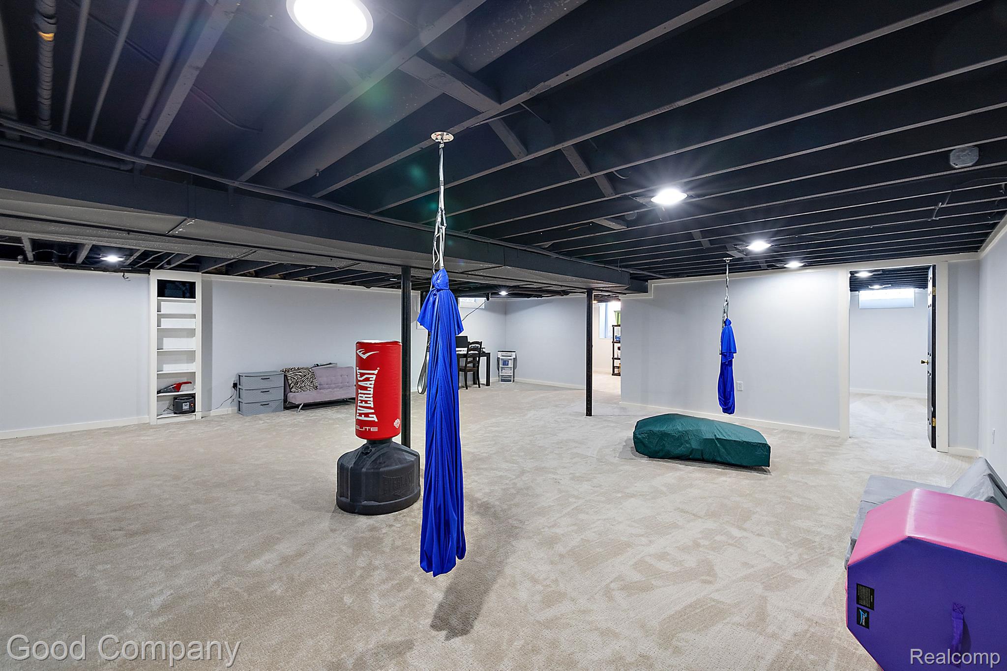 807 Sunnybeach Boulevard