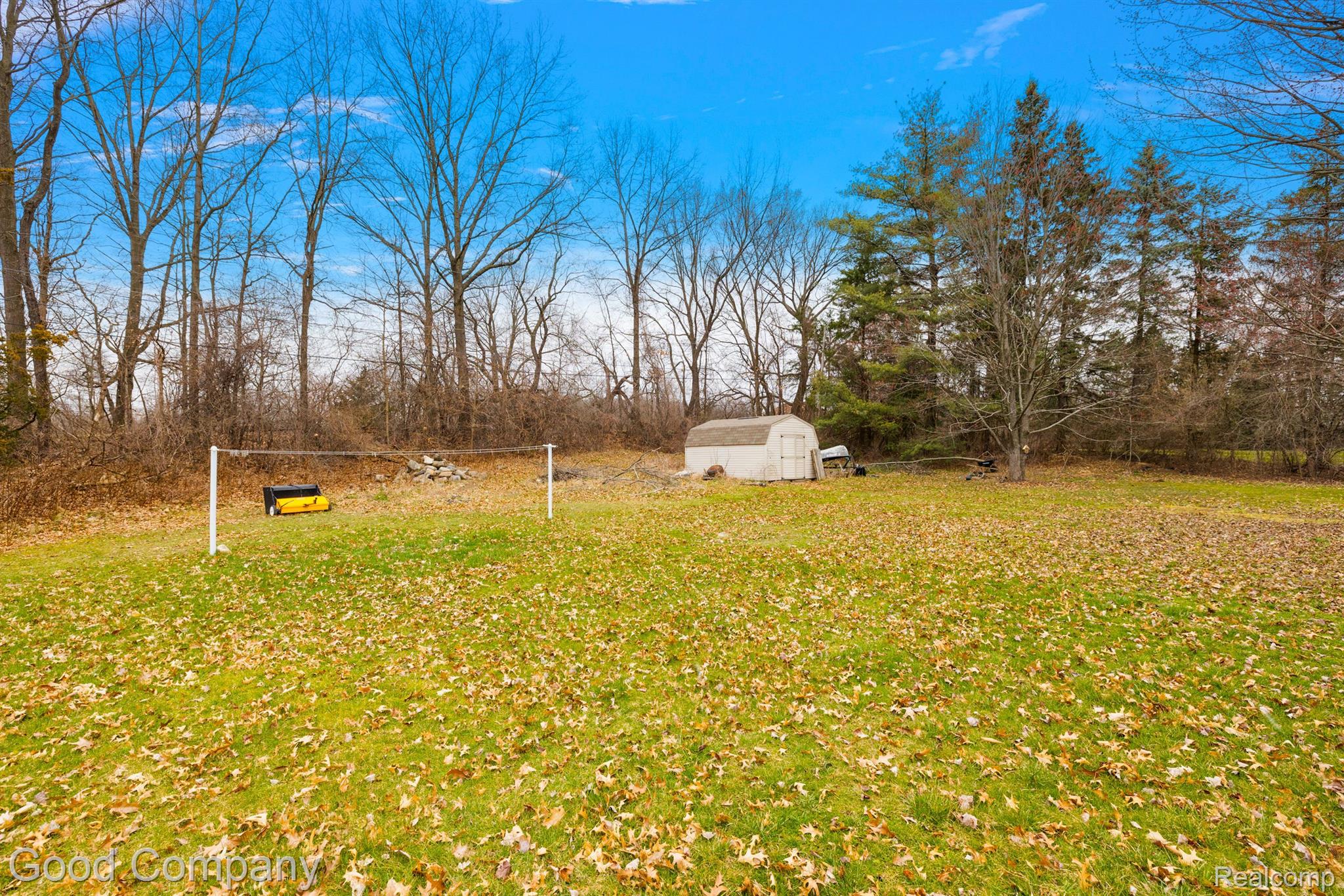 4948 MEADOWBROOK Lane