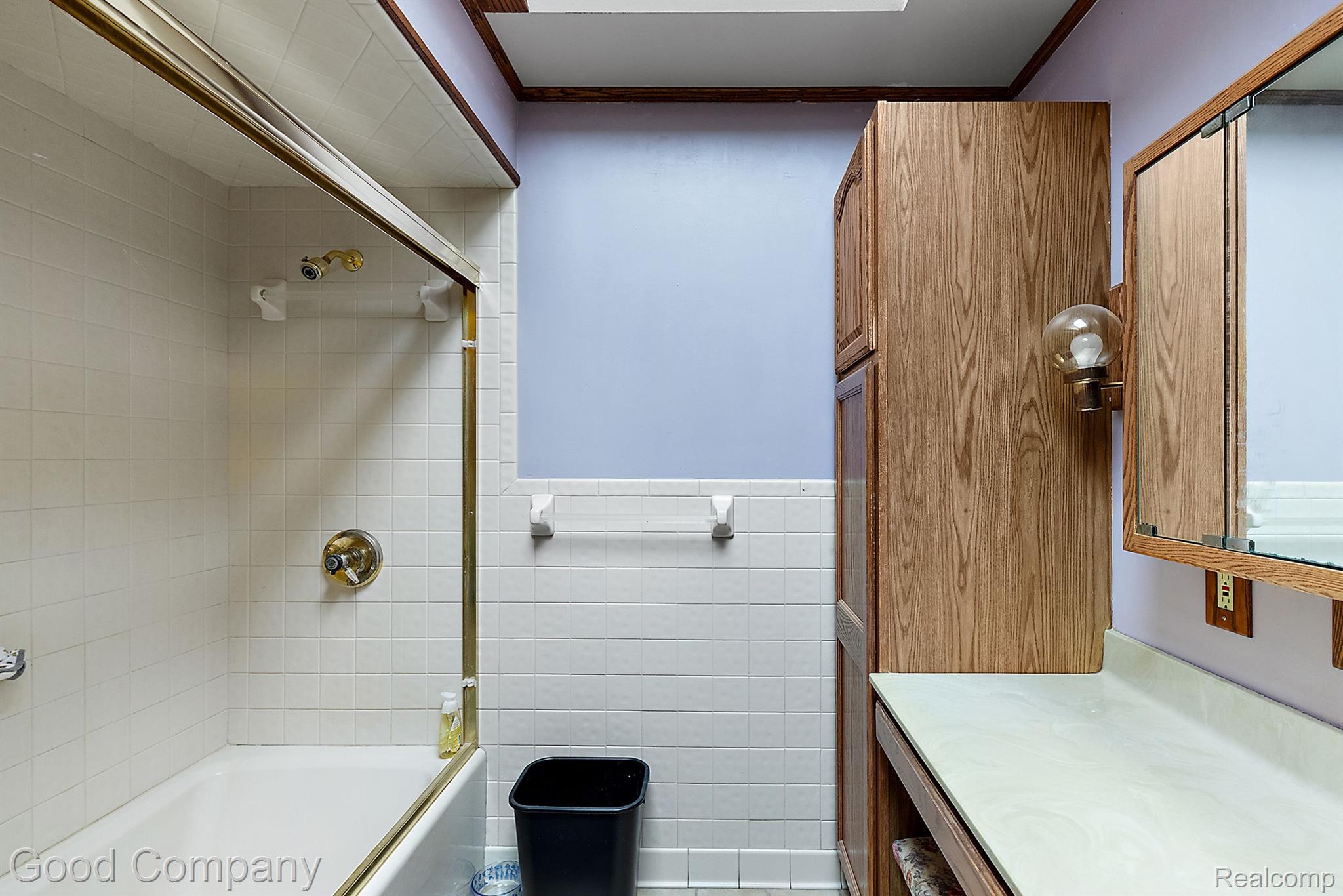 4948 MEADOWBROOK Lane