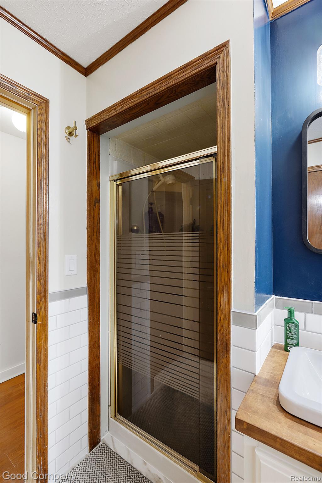 4948 MEADOWBROOK Lane