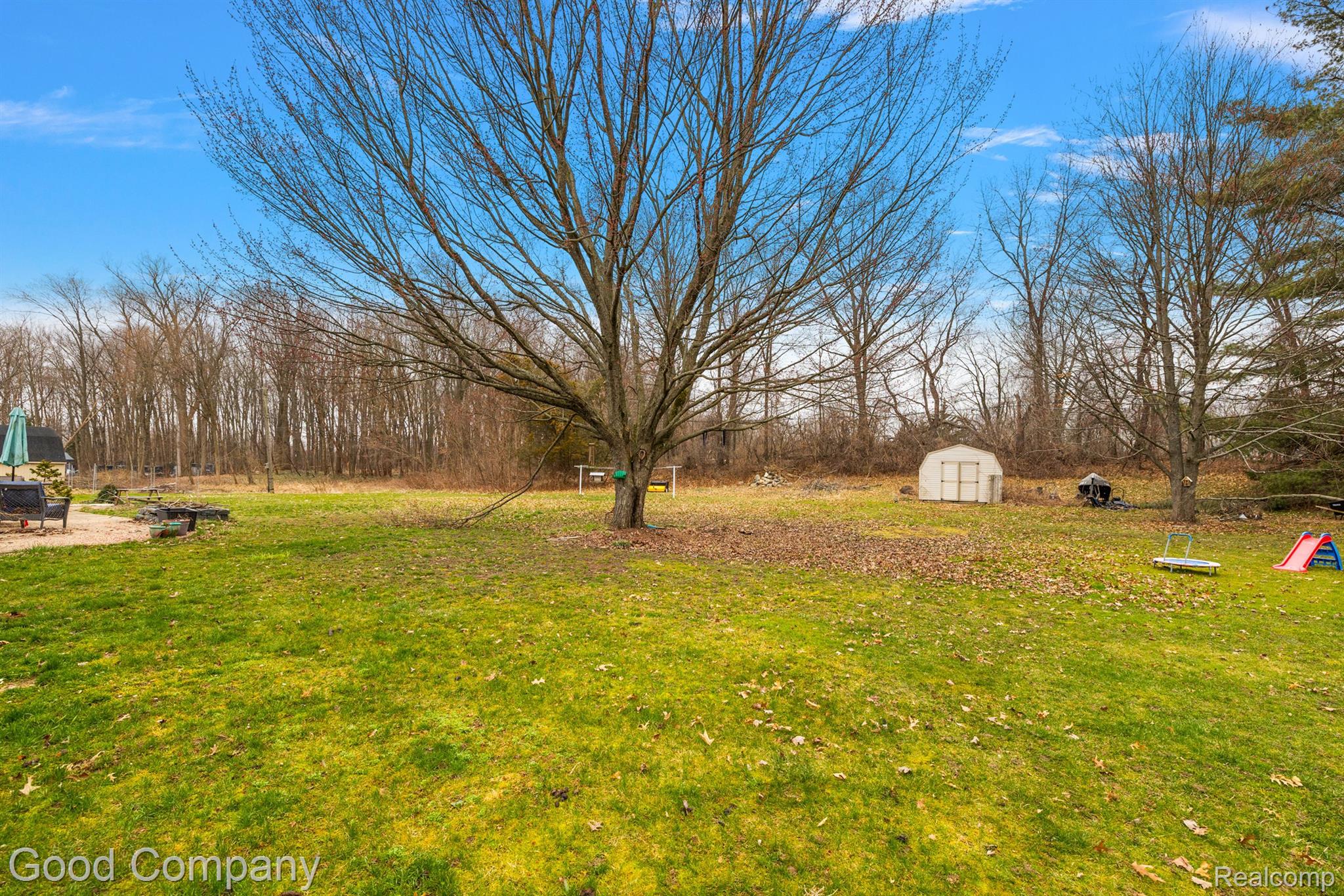 4948 MEADOWBROOK Lane