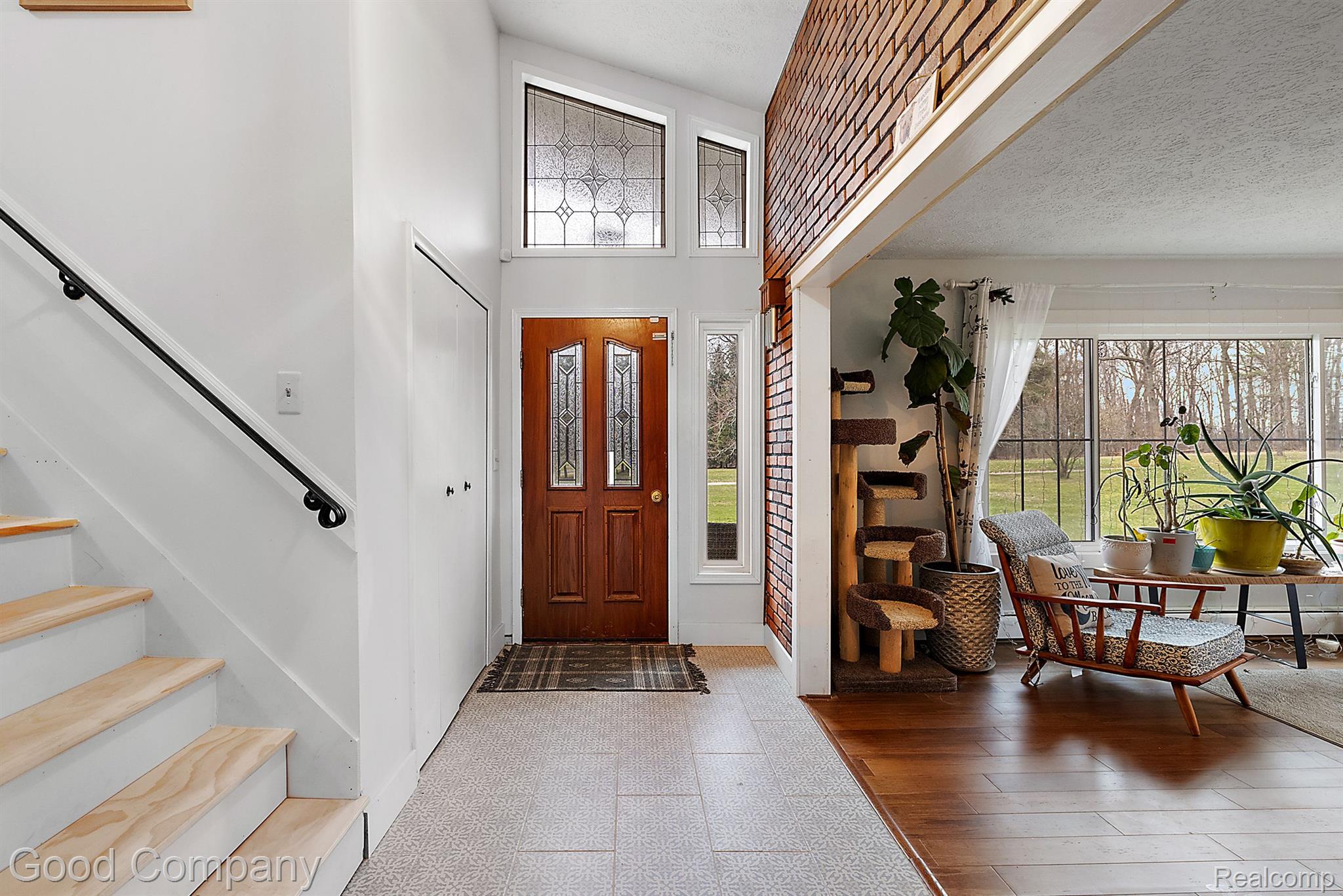 4948 MEADOWBROOK Lane