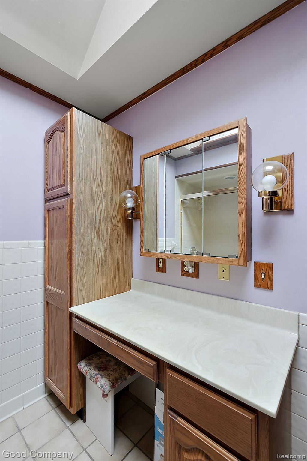 4948 MEADOWBROOK Lane