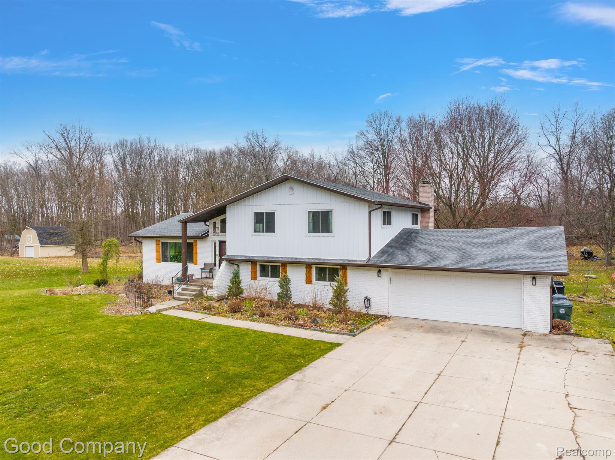 4948 MEADOWBROOK Lane