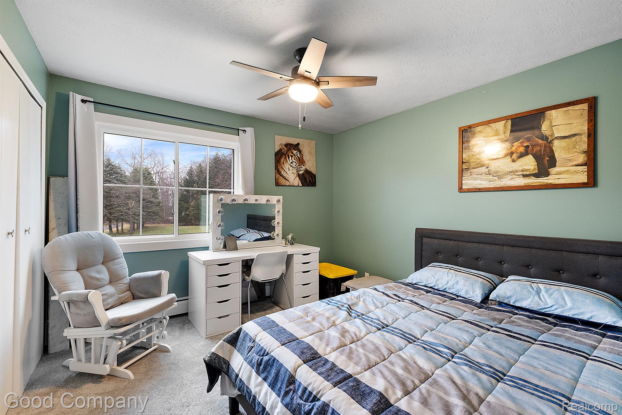 4948 MEADOWBROOK Lane