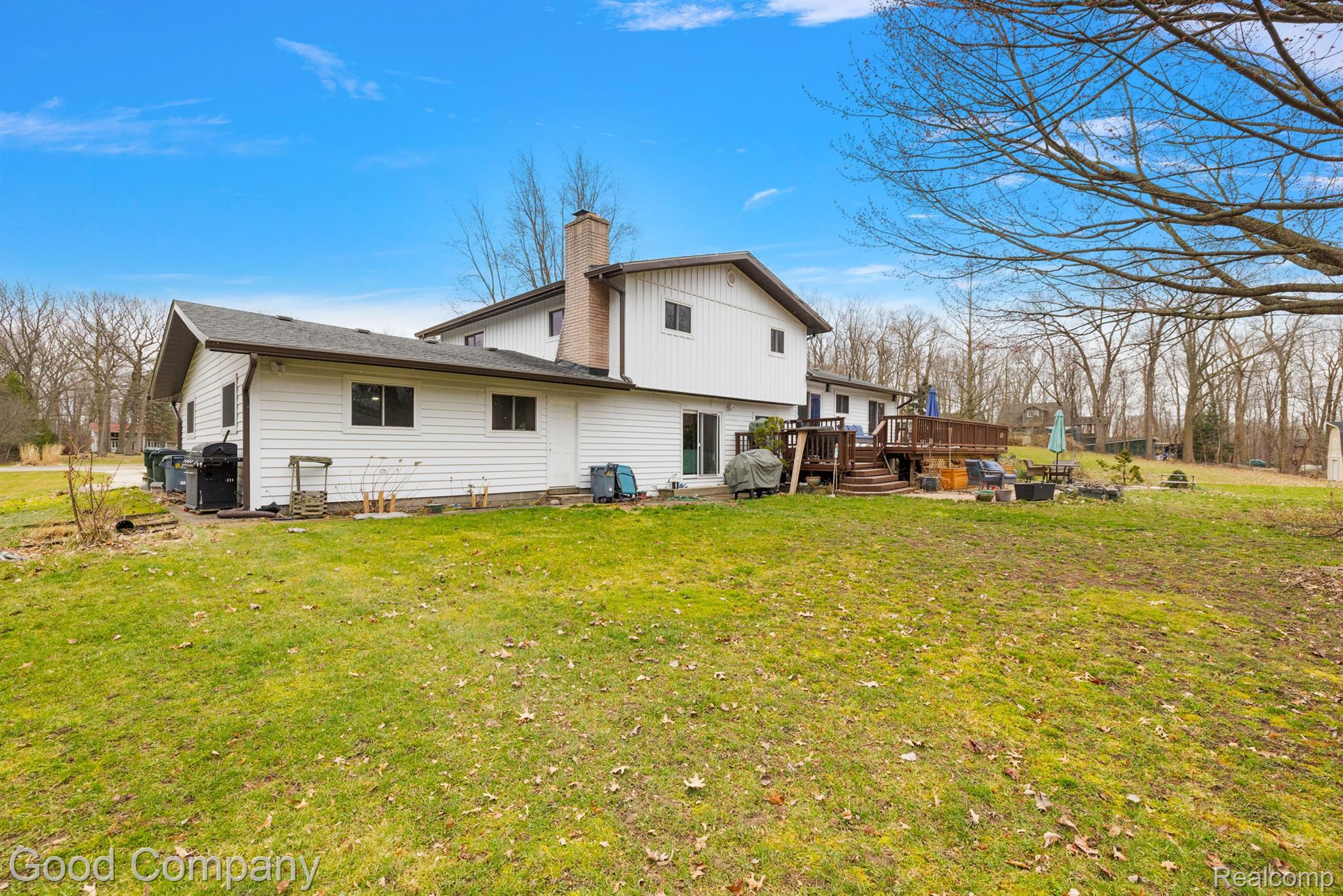 4948 MEADOWBROOK Lane