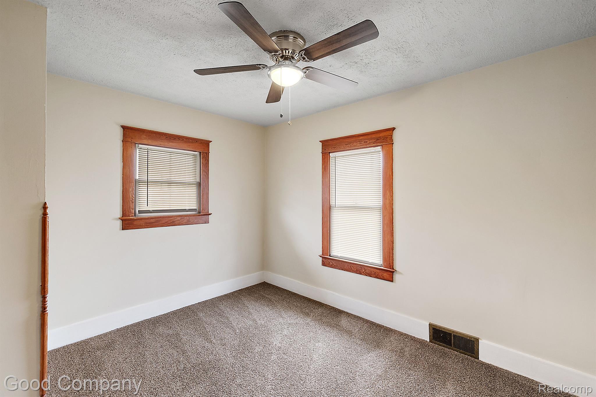 1312 UNIVERSITY Avenue