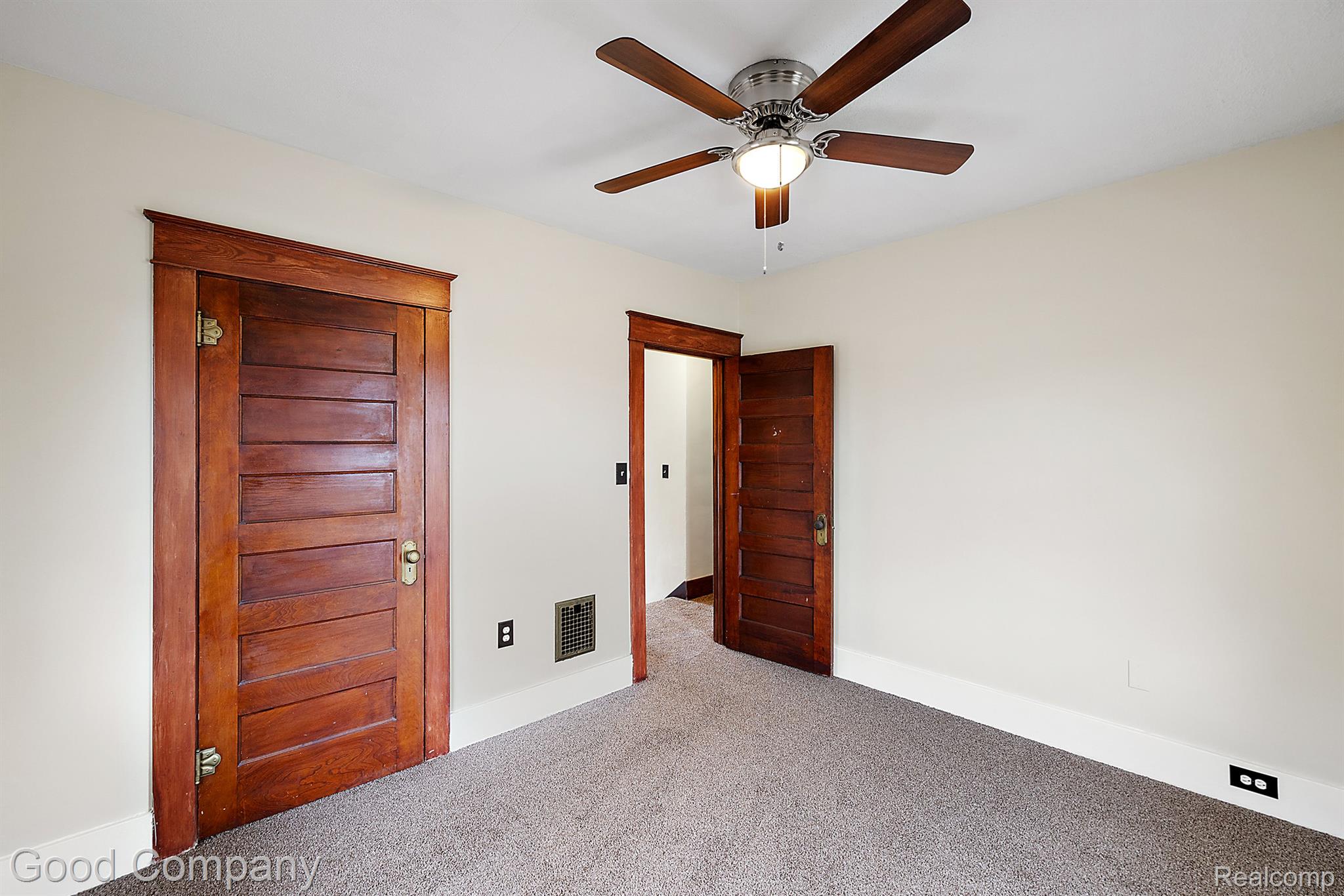 1312 UNIVERSITY Avenue