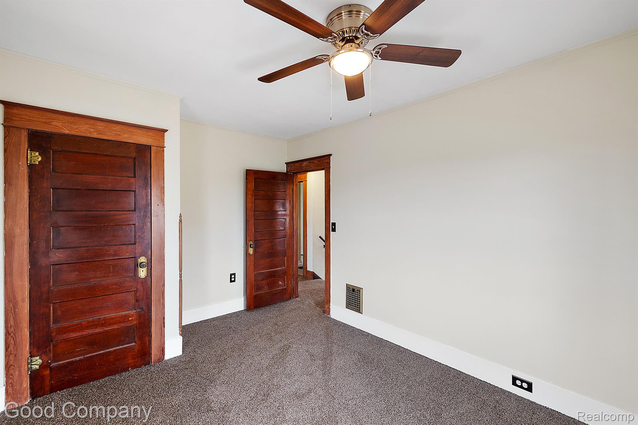 1312 UNIVERSITY Avenue