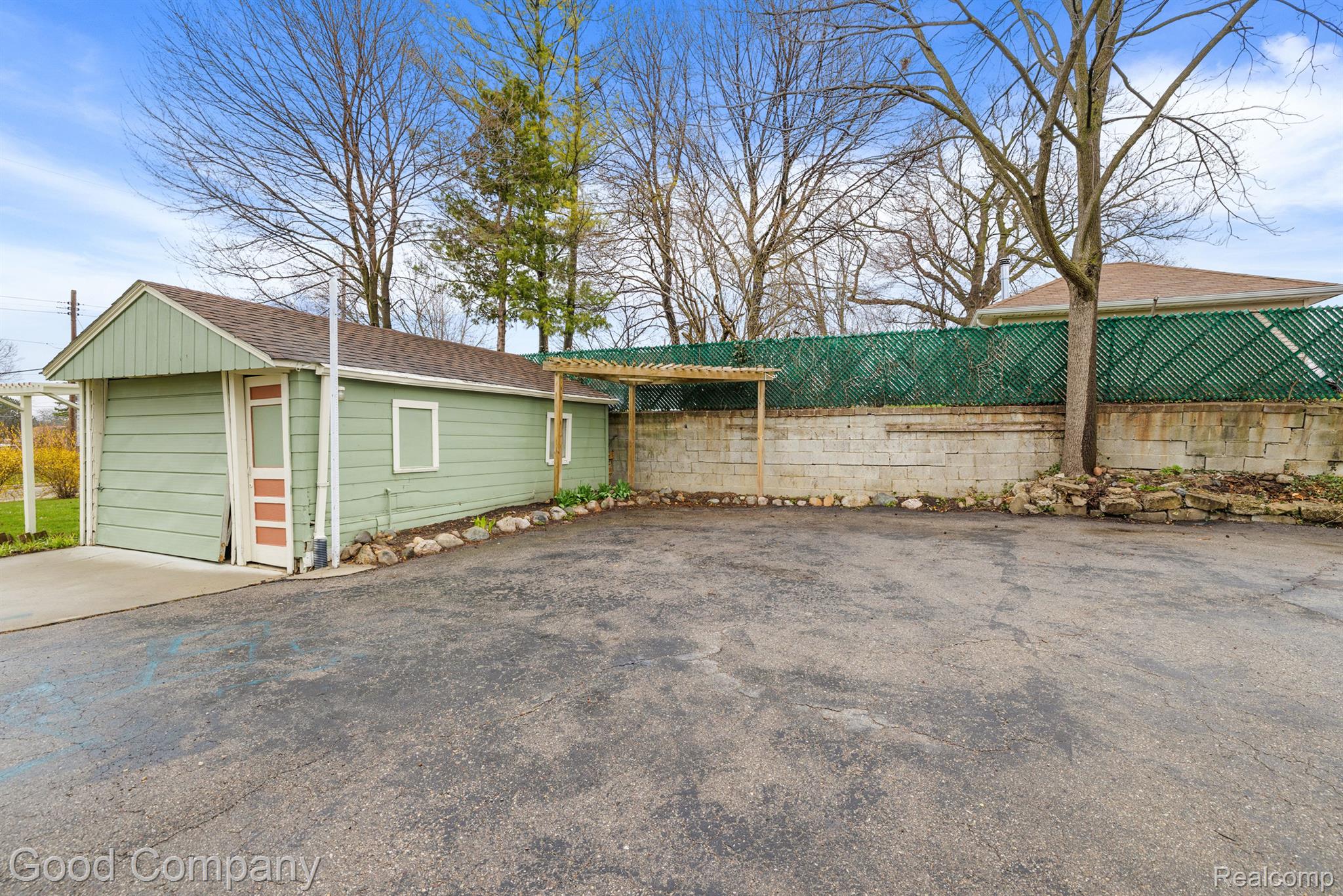 1312 UNIVERSITY Avenue