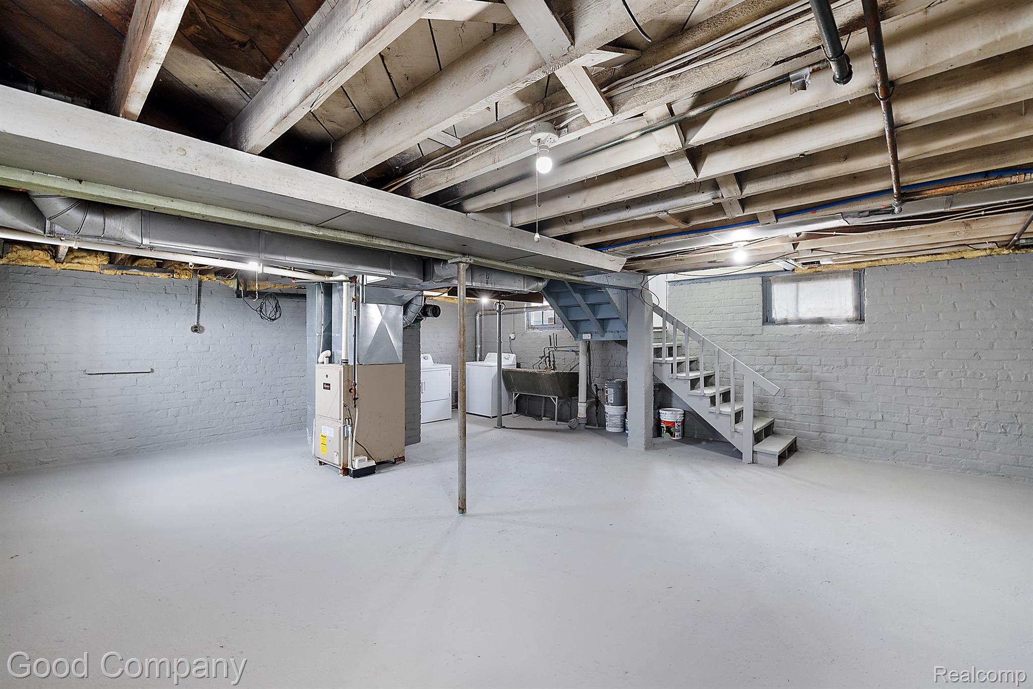 1312 UNIVERSITY Avenue