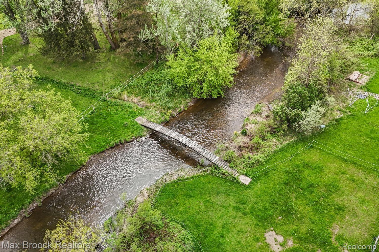 1298 PEPPERMILL Road