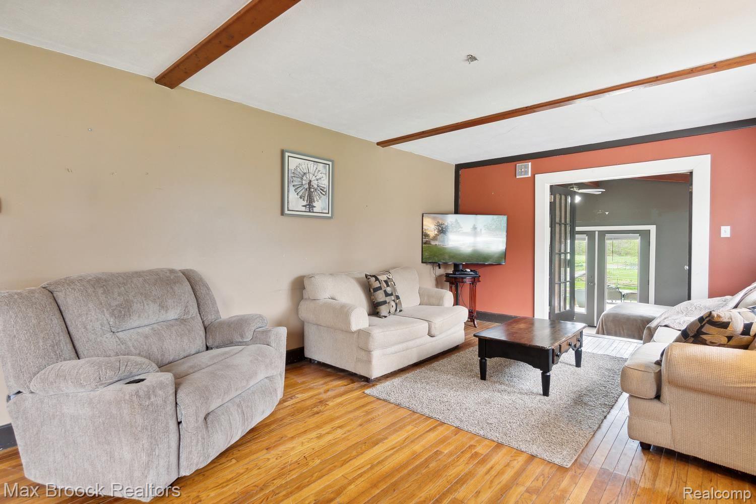 1298 PEPPERMILL Road