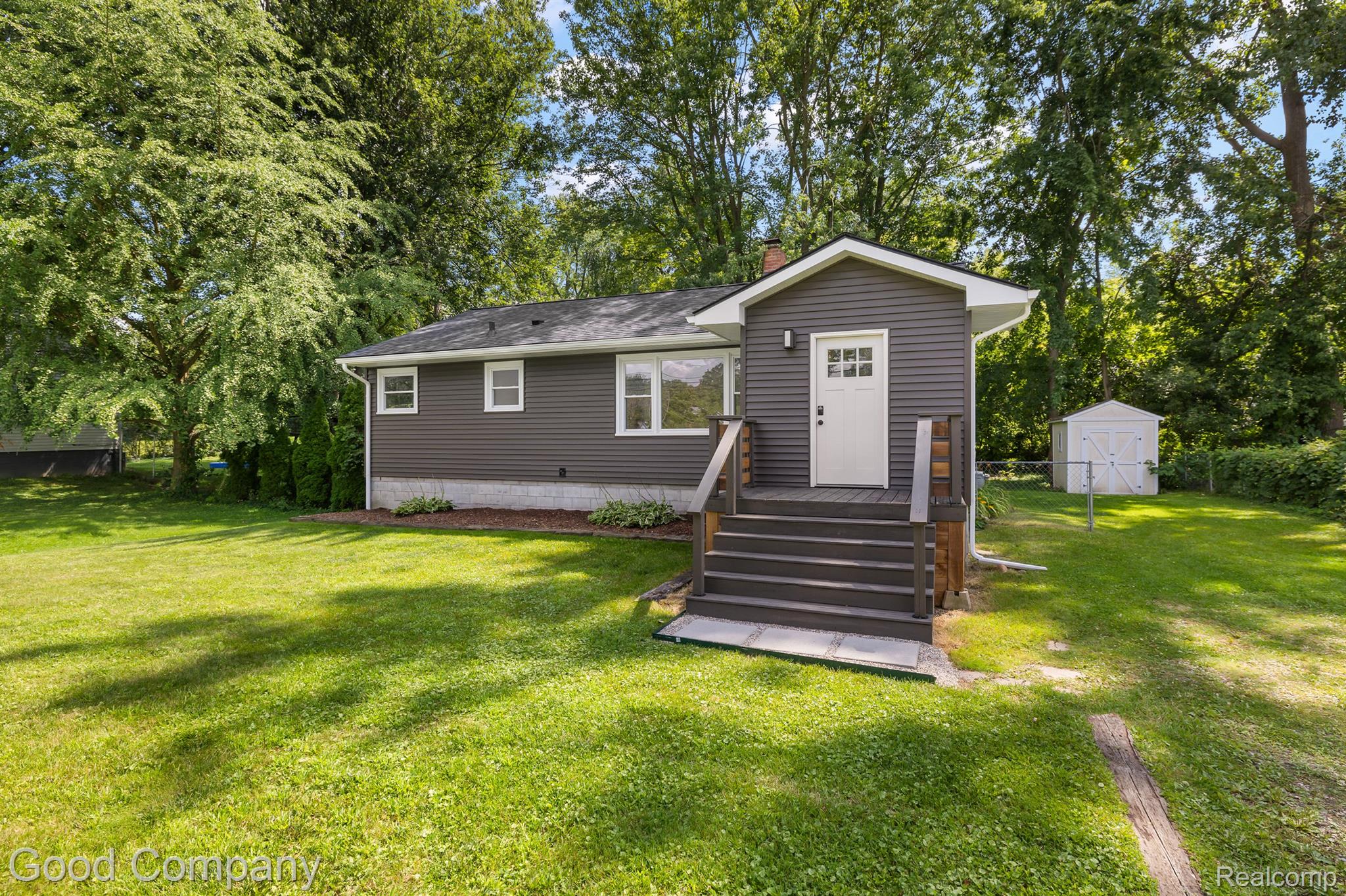 379 W BROOKLYN Avenue