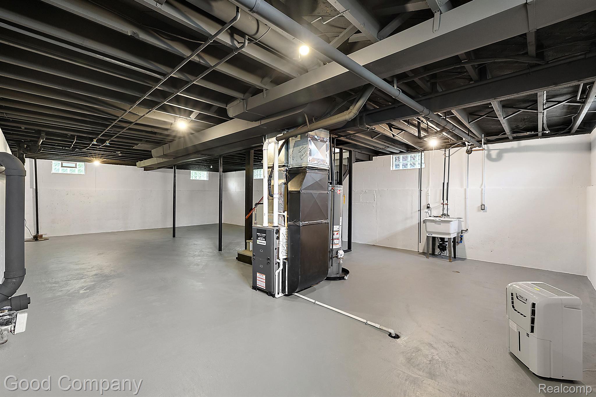 379 W BROOKLYN Avenue