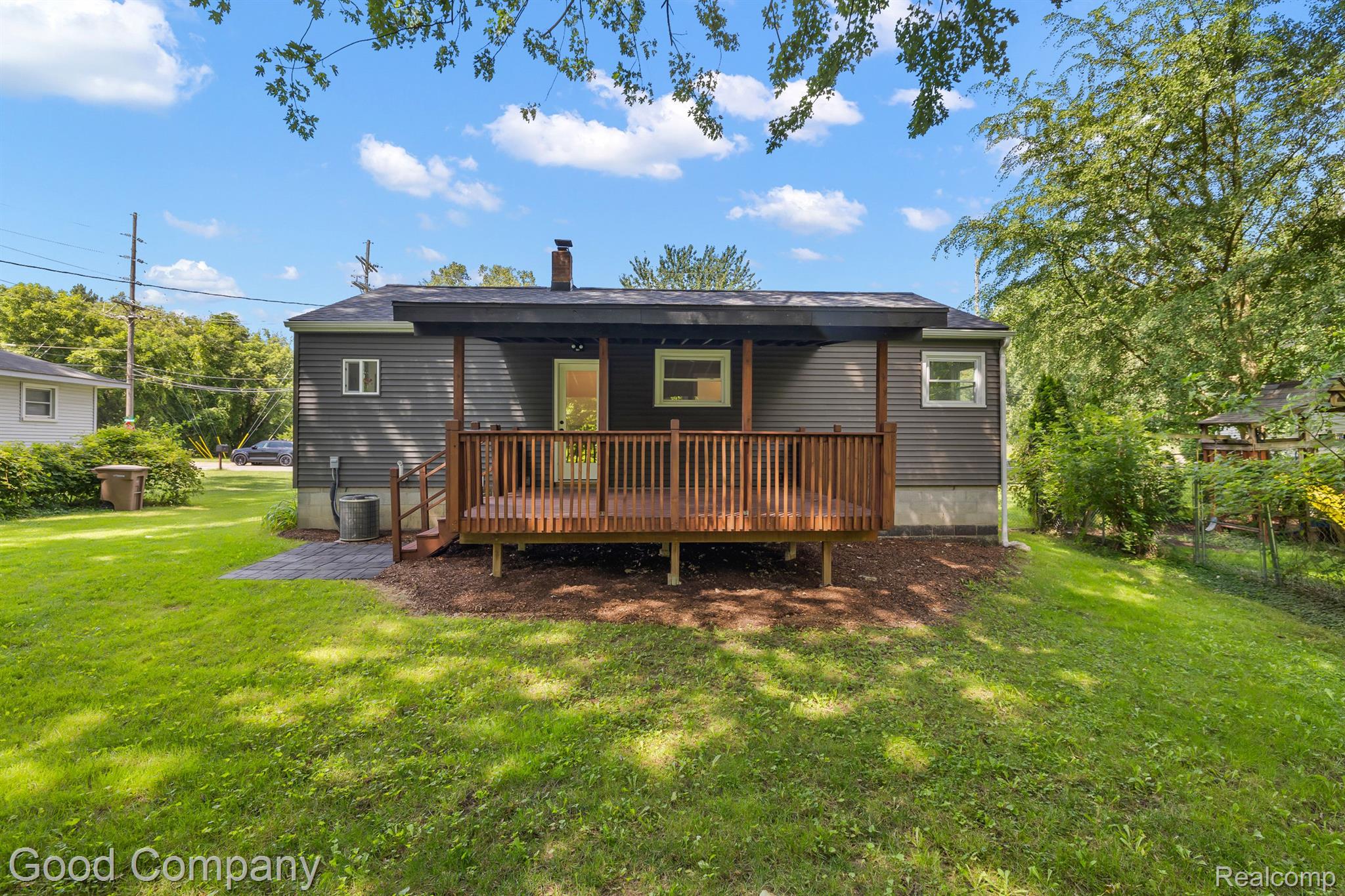 379 W BROOKLYN Avenue