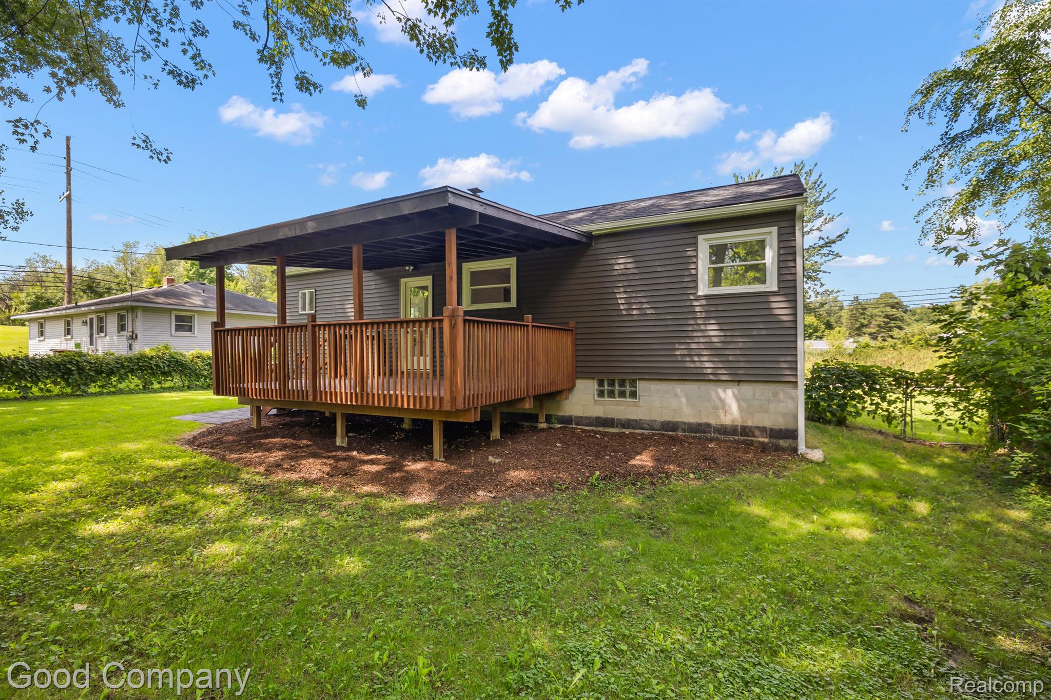 379 W BROOKLYN Avenue