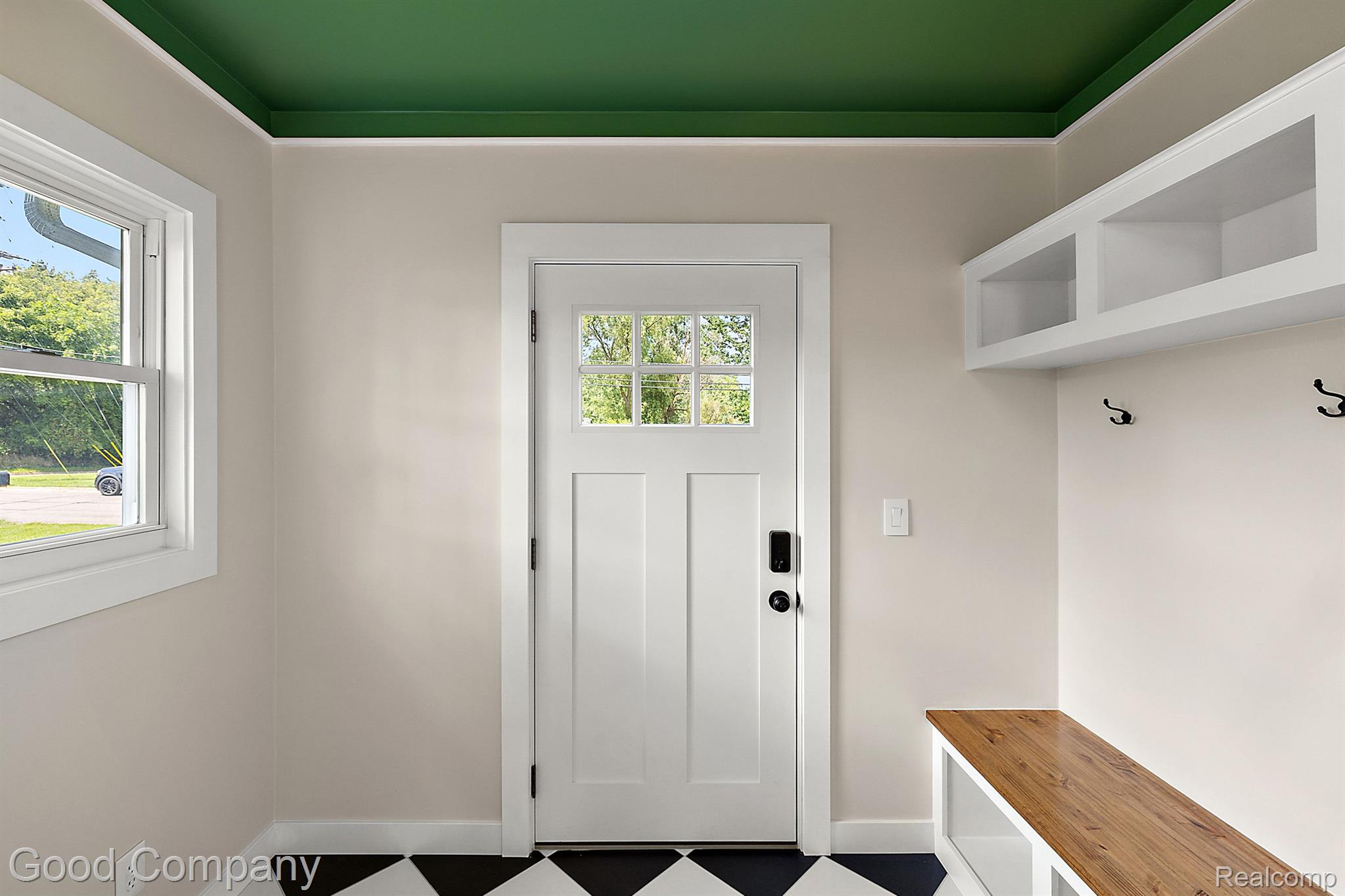 379 W BROOKLYN Avenue