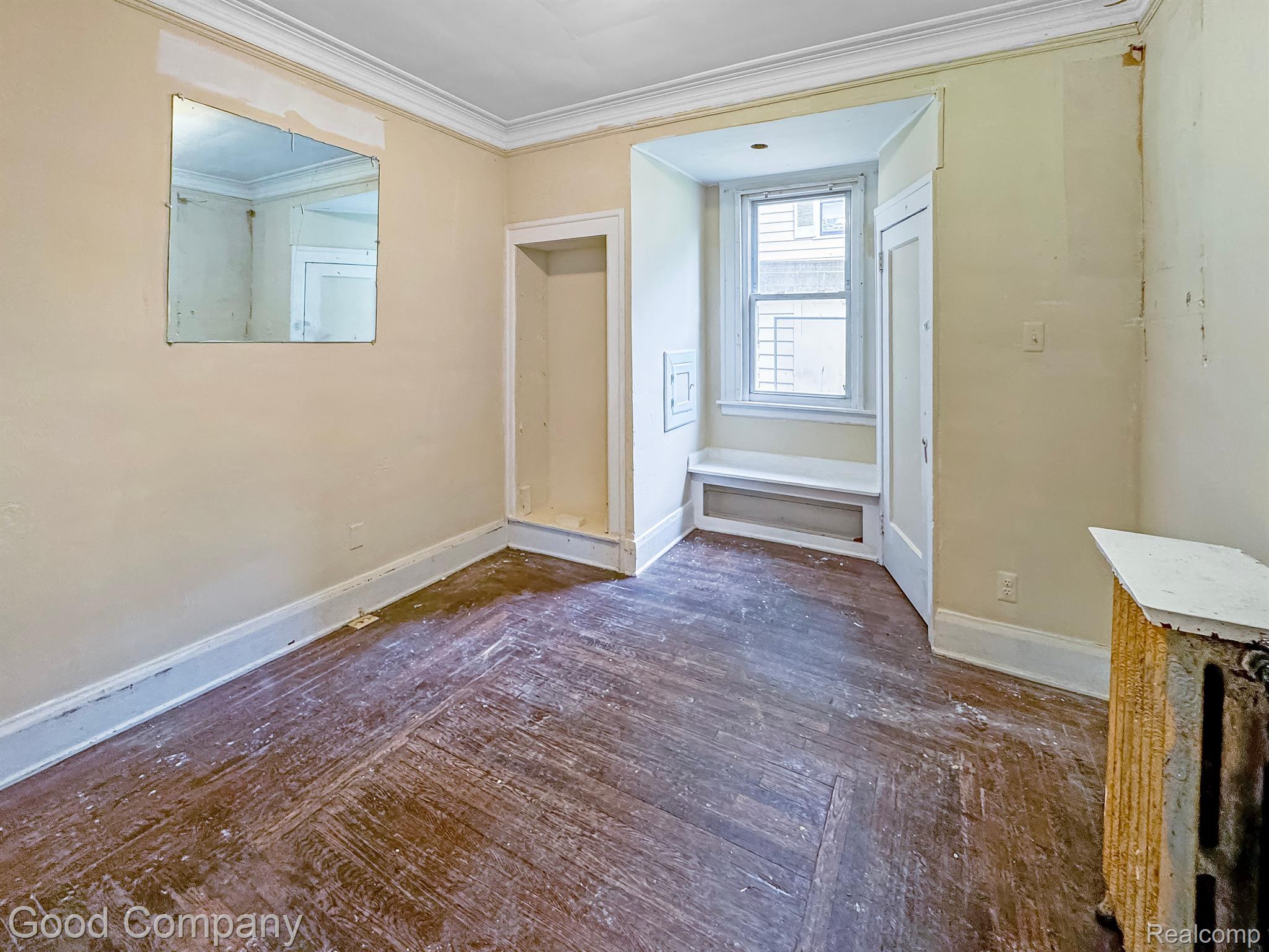 150 FRANKLIN Boulevard