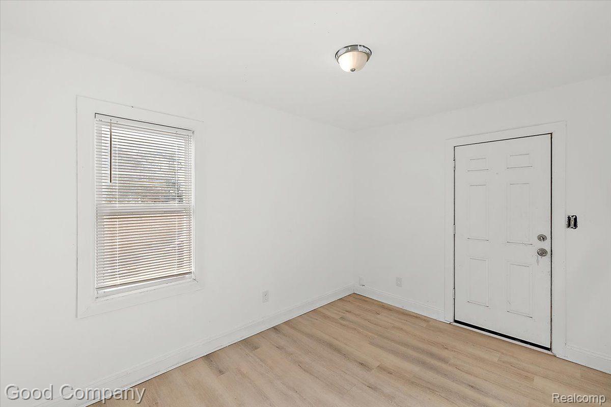 16515 MARK TWAIN Street