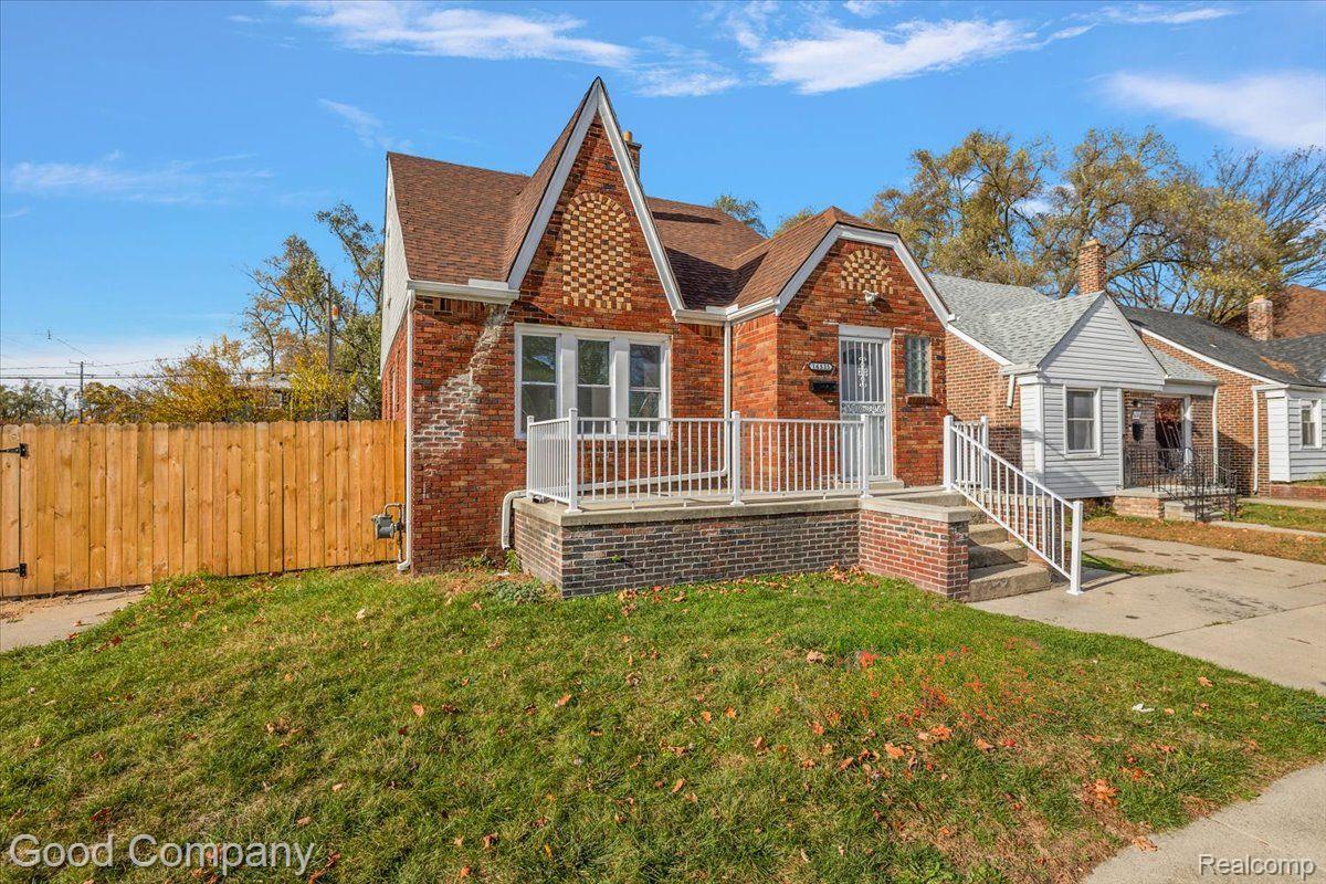 16515 MARK TWAIN Street