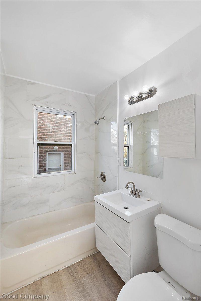 16515 MARK TWAIN Street