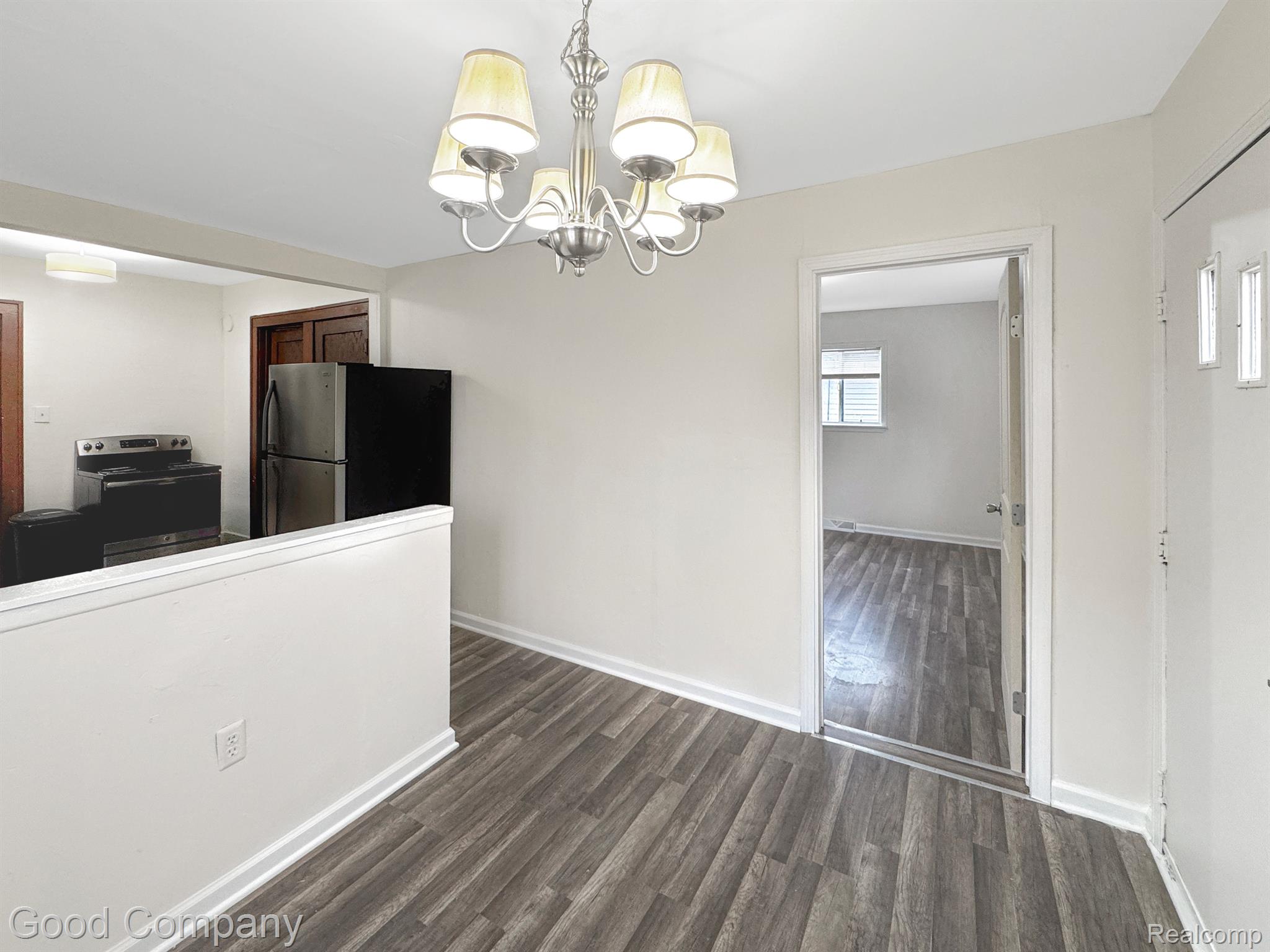 81 S TASMANIA Street