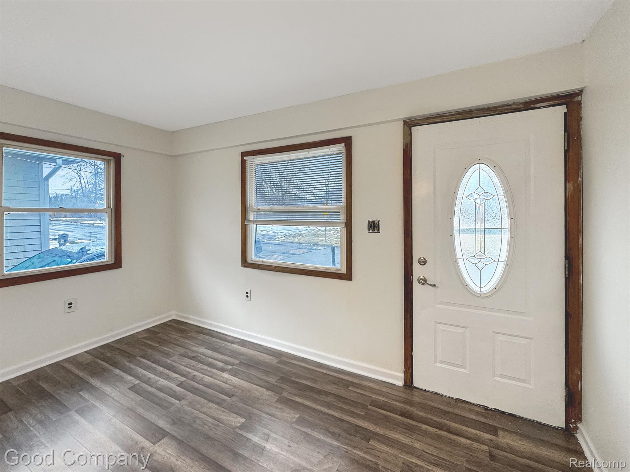 81 S TASMANIA Street