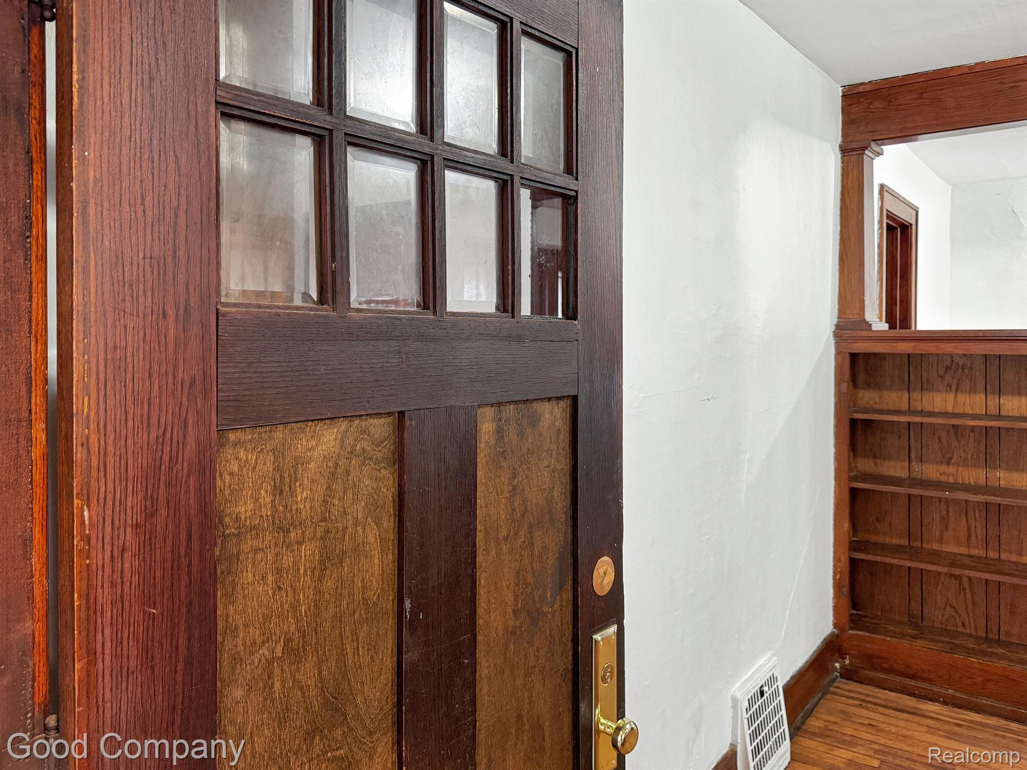 81 S TASMANIA Street