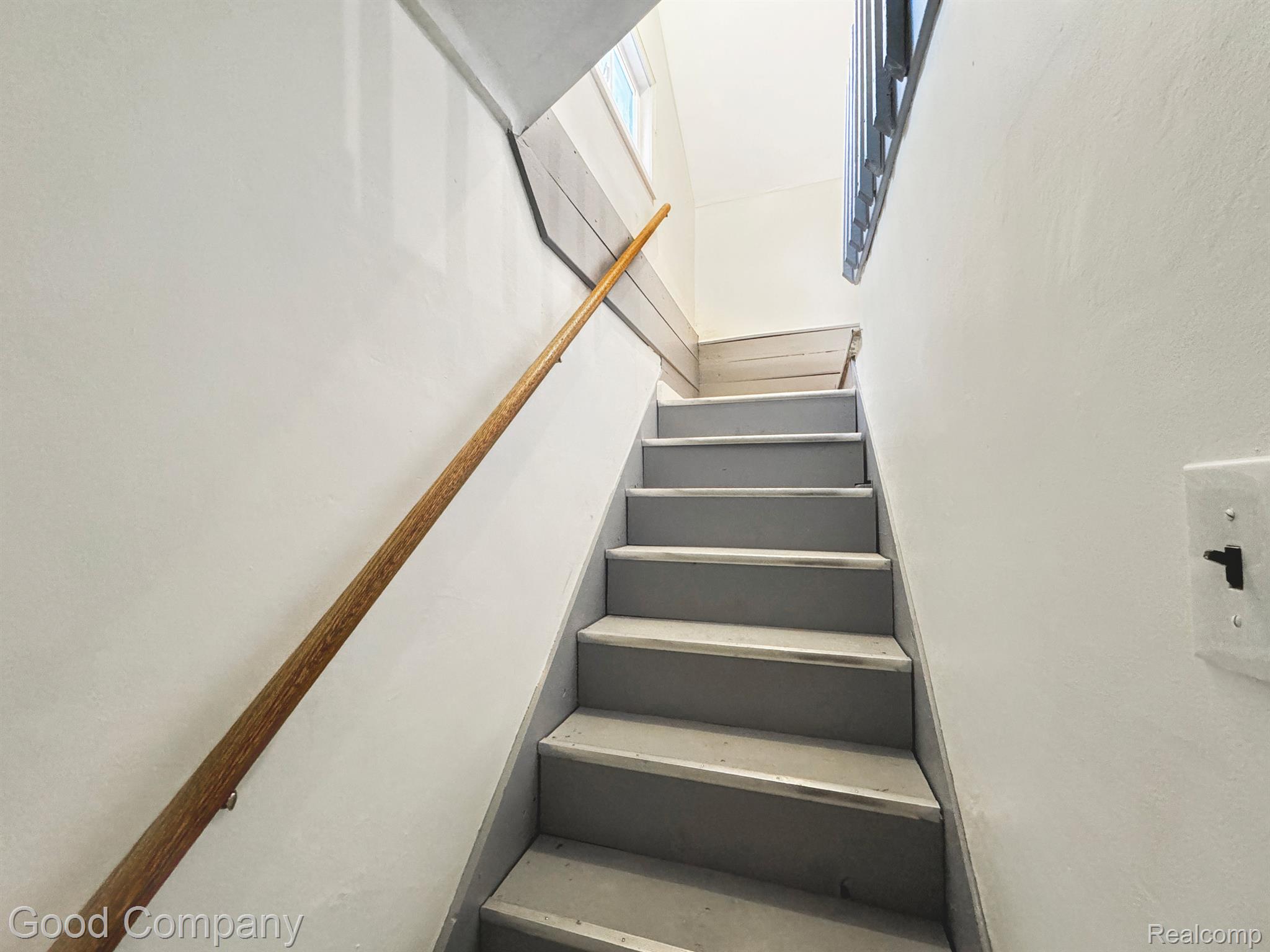 81 S TASMANIA Street