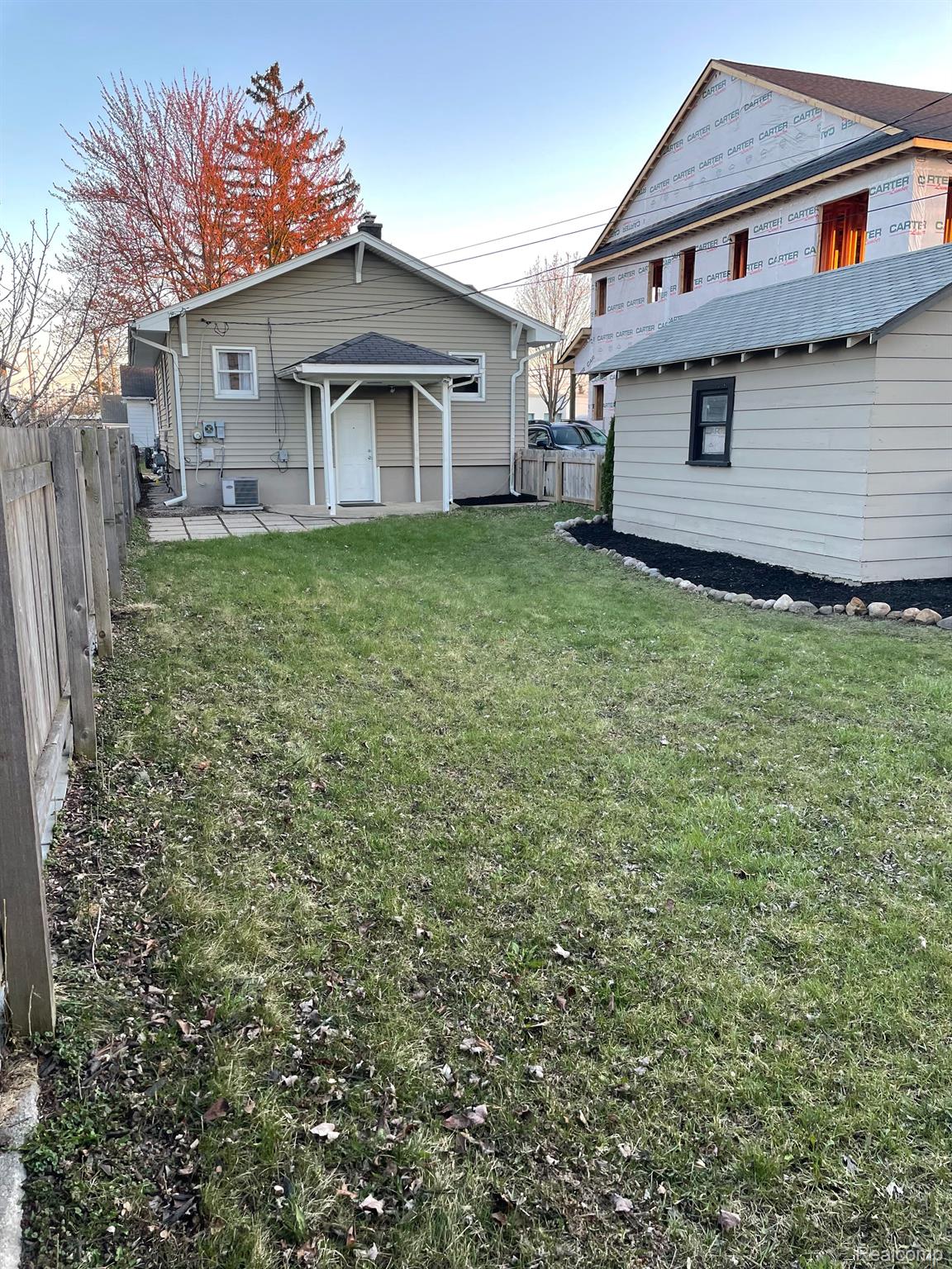 1259 HUMPHREY Avenue