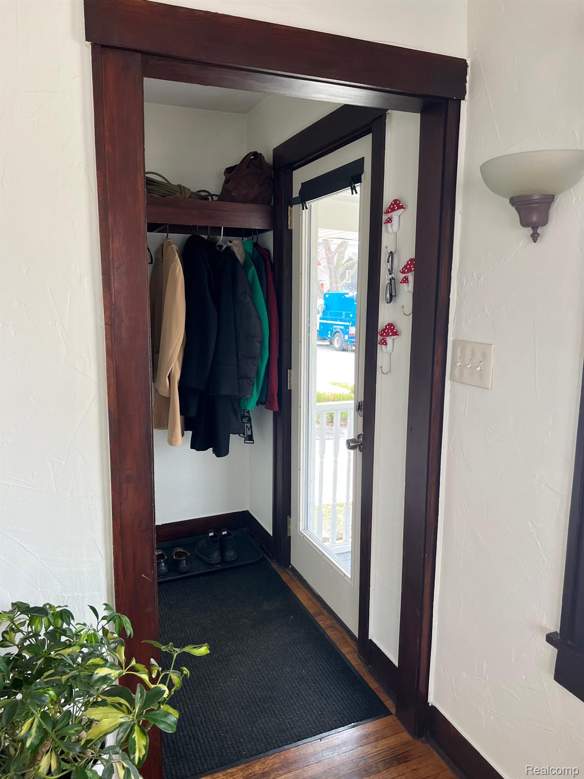 1259 HUMPHREY Avenue