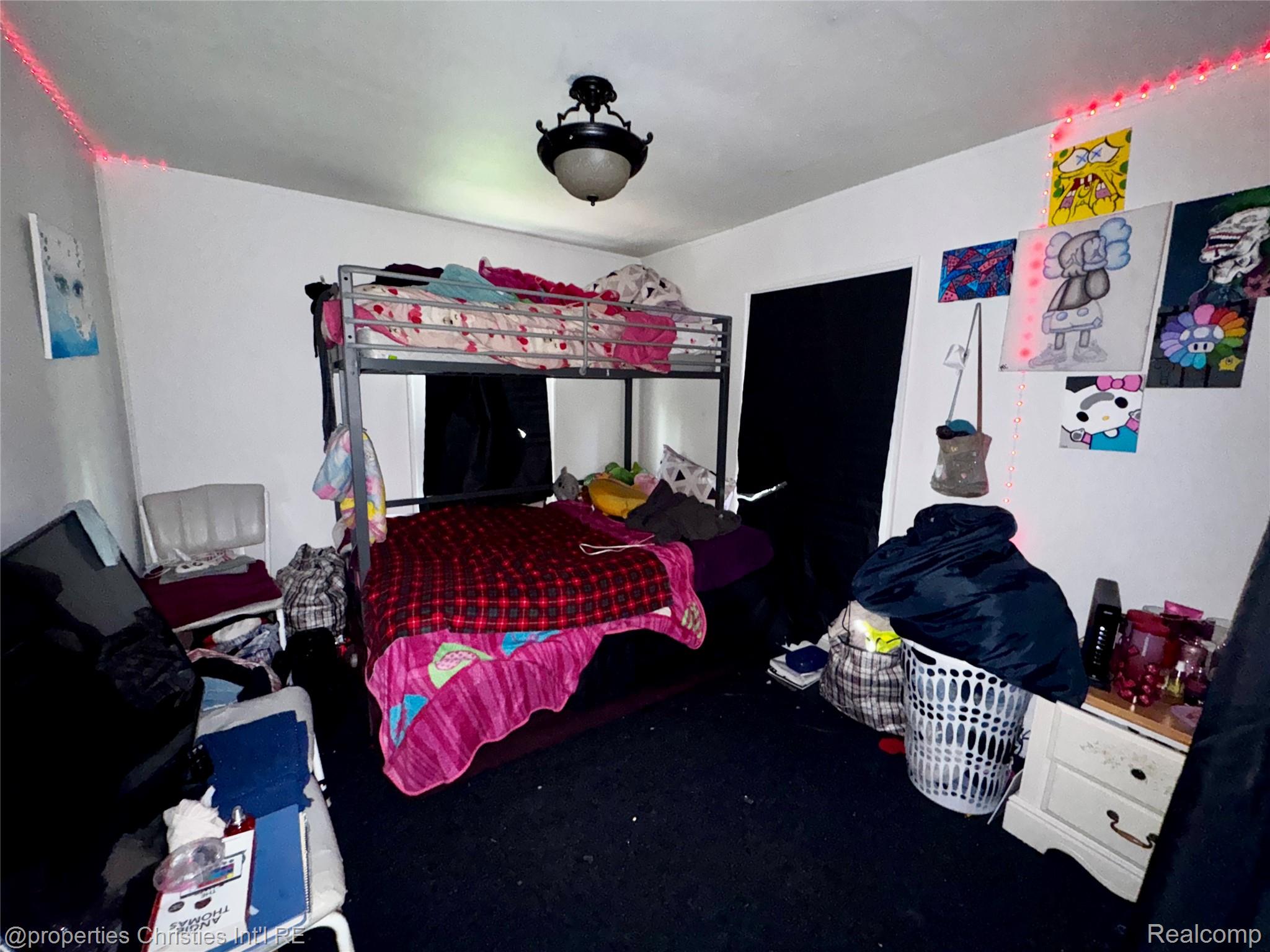 801 Robinwood Street