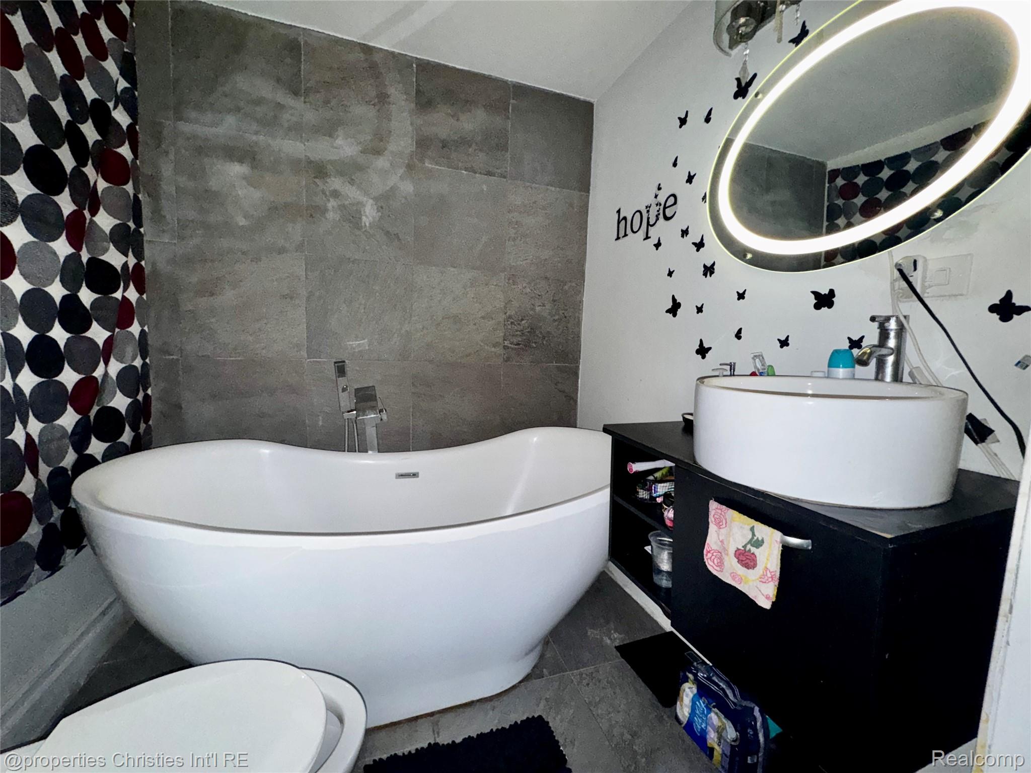 801 Robinwood Street